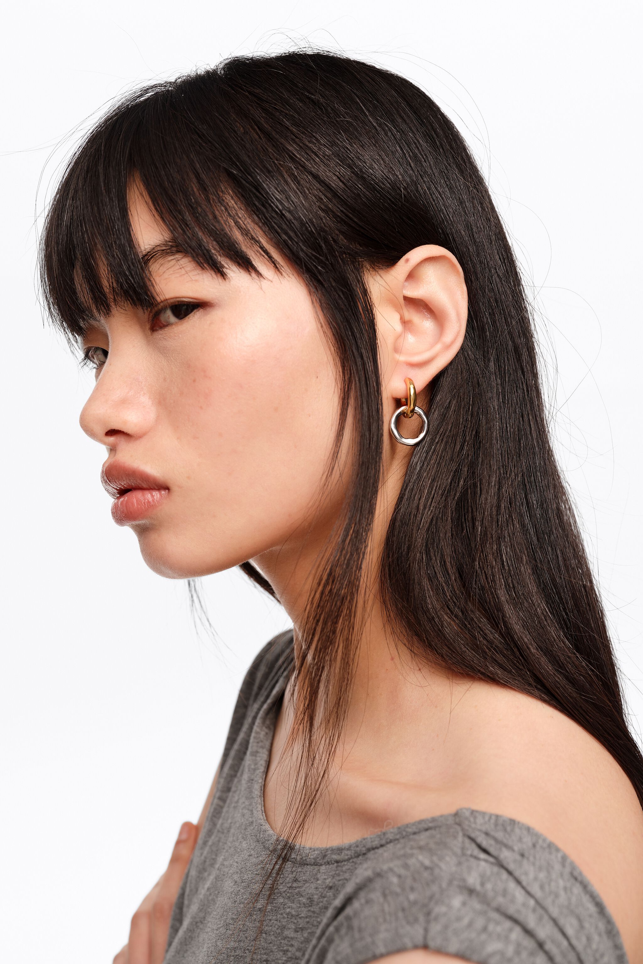 Aretes de aro doble con textura bicolor