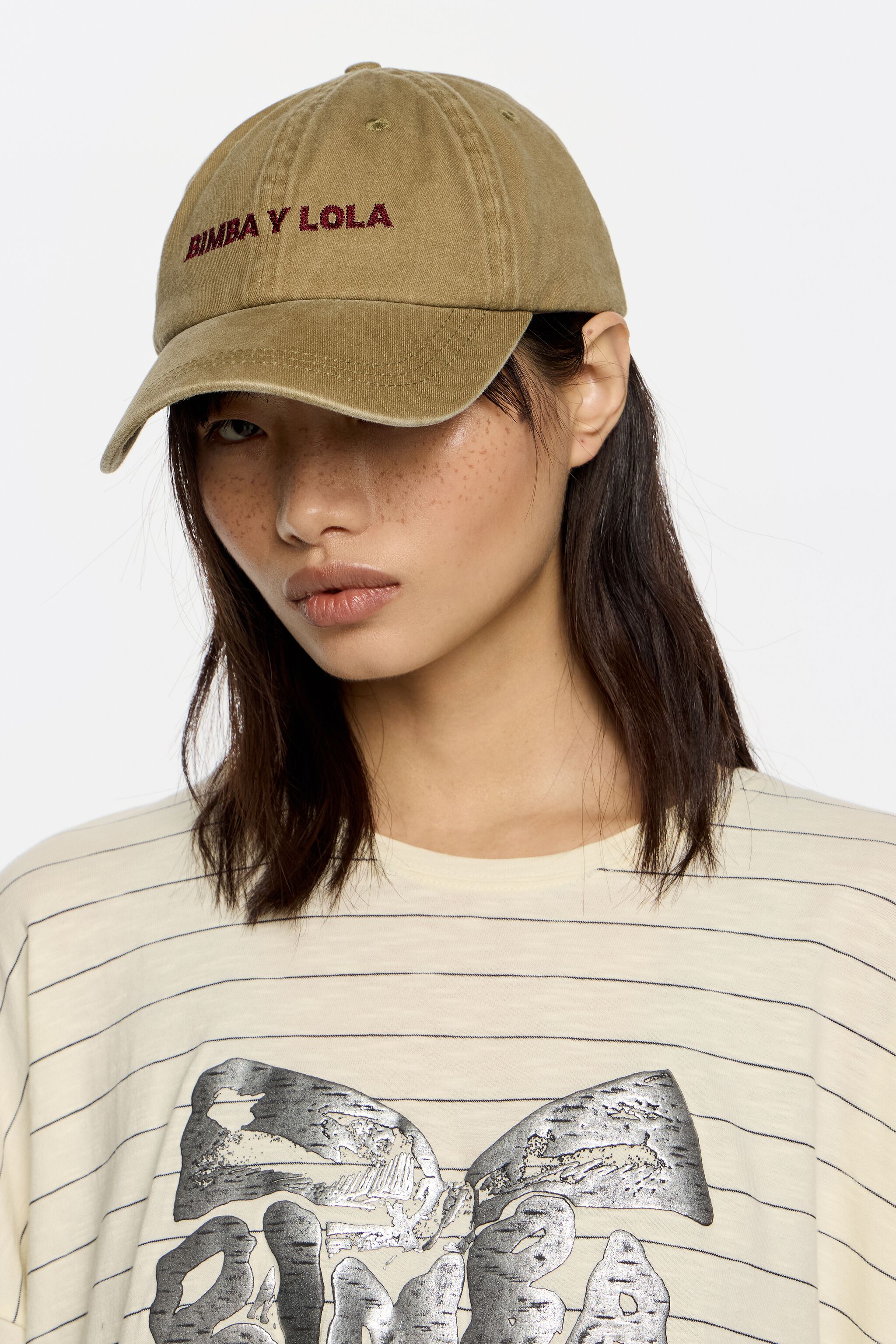 Gorra de algodón de camello lavado
