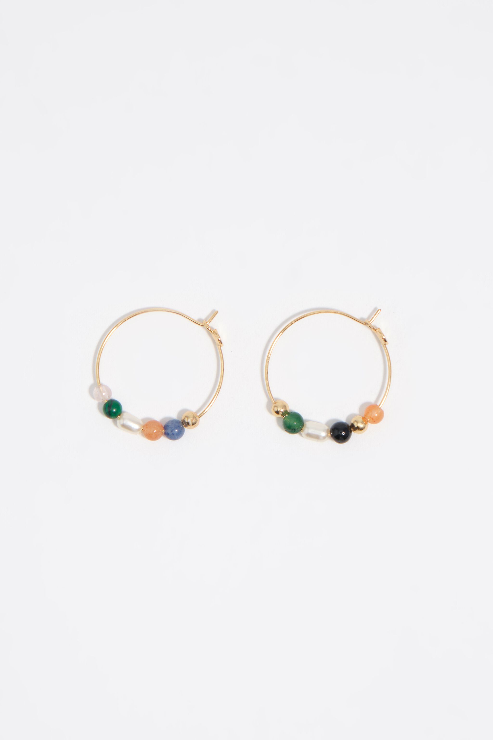 Aretes de aro con perla y piedra