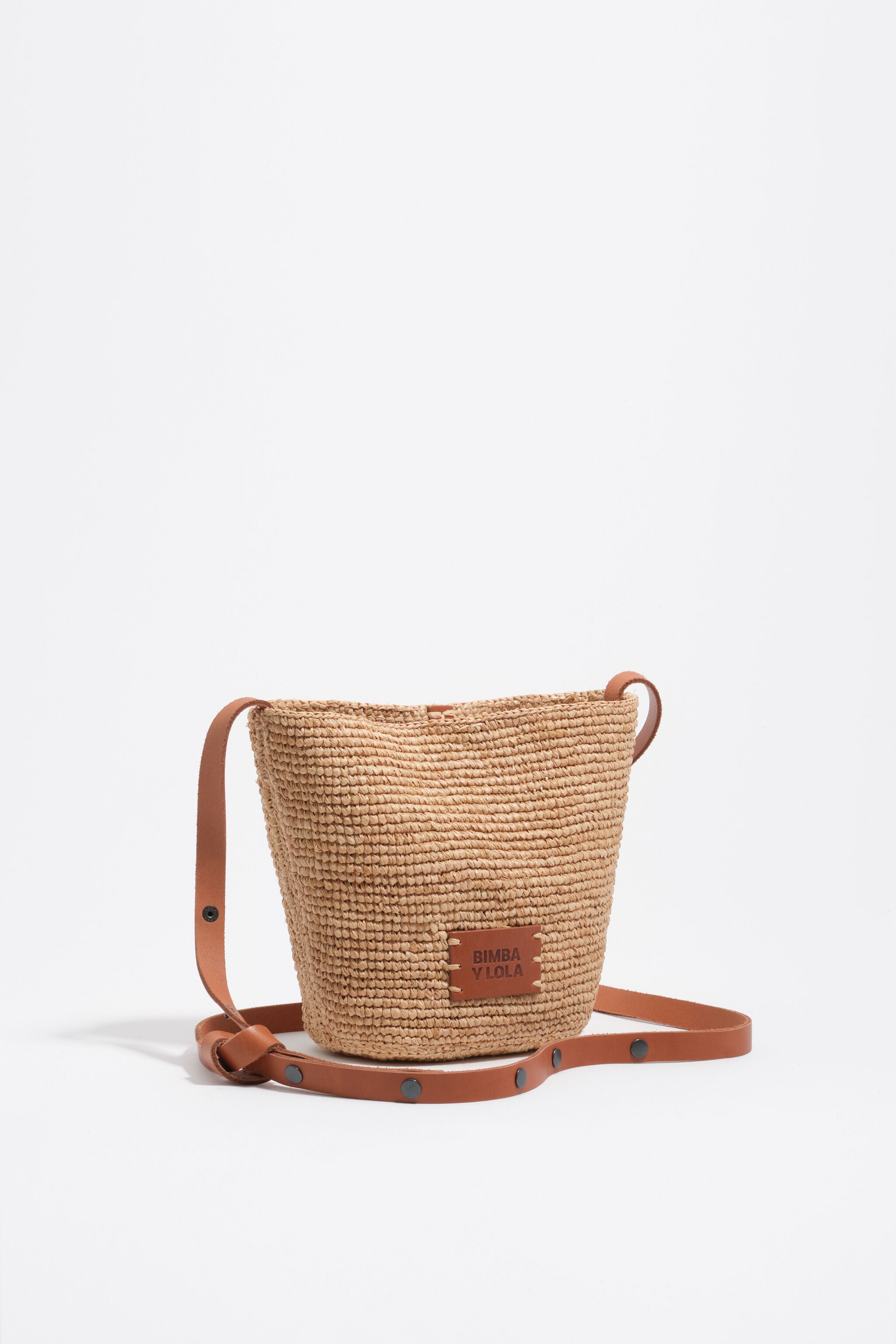 Bolso tejido de rafia natural pequeño