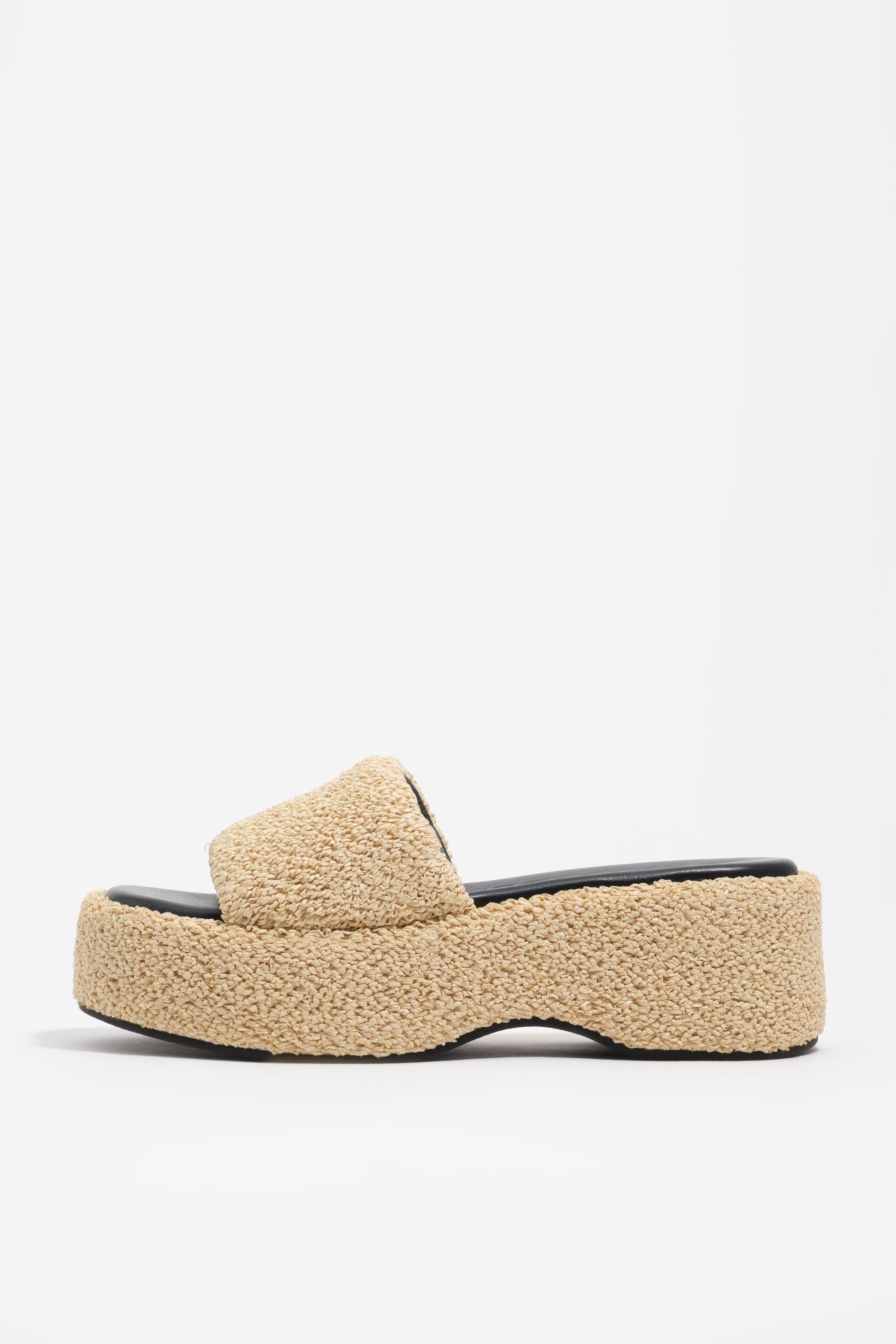 Sandal de plataforma de tela natural