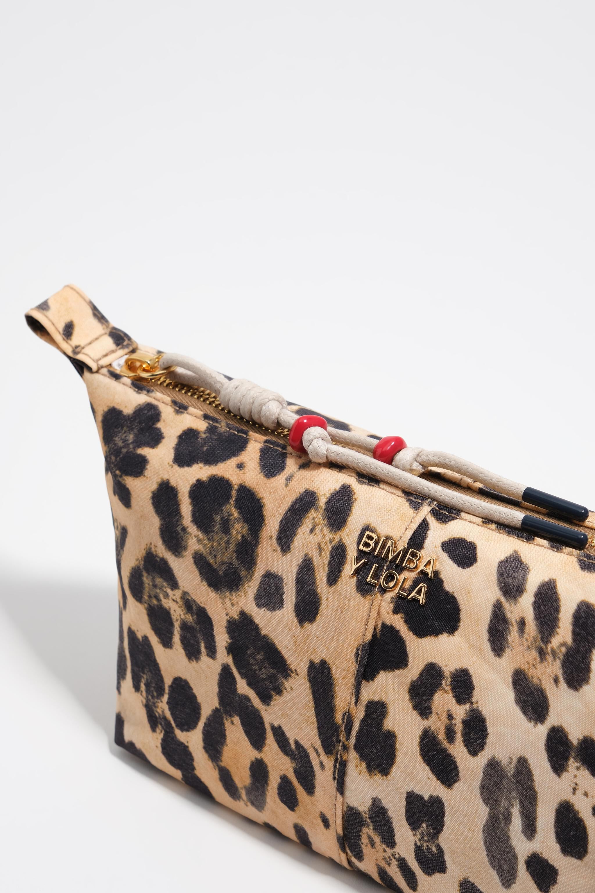 Estuche de maquillaje trapecio de nailon con estampado de leopardo natural
