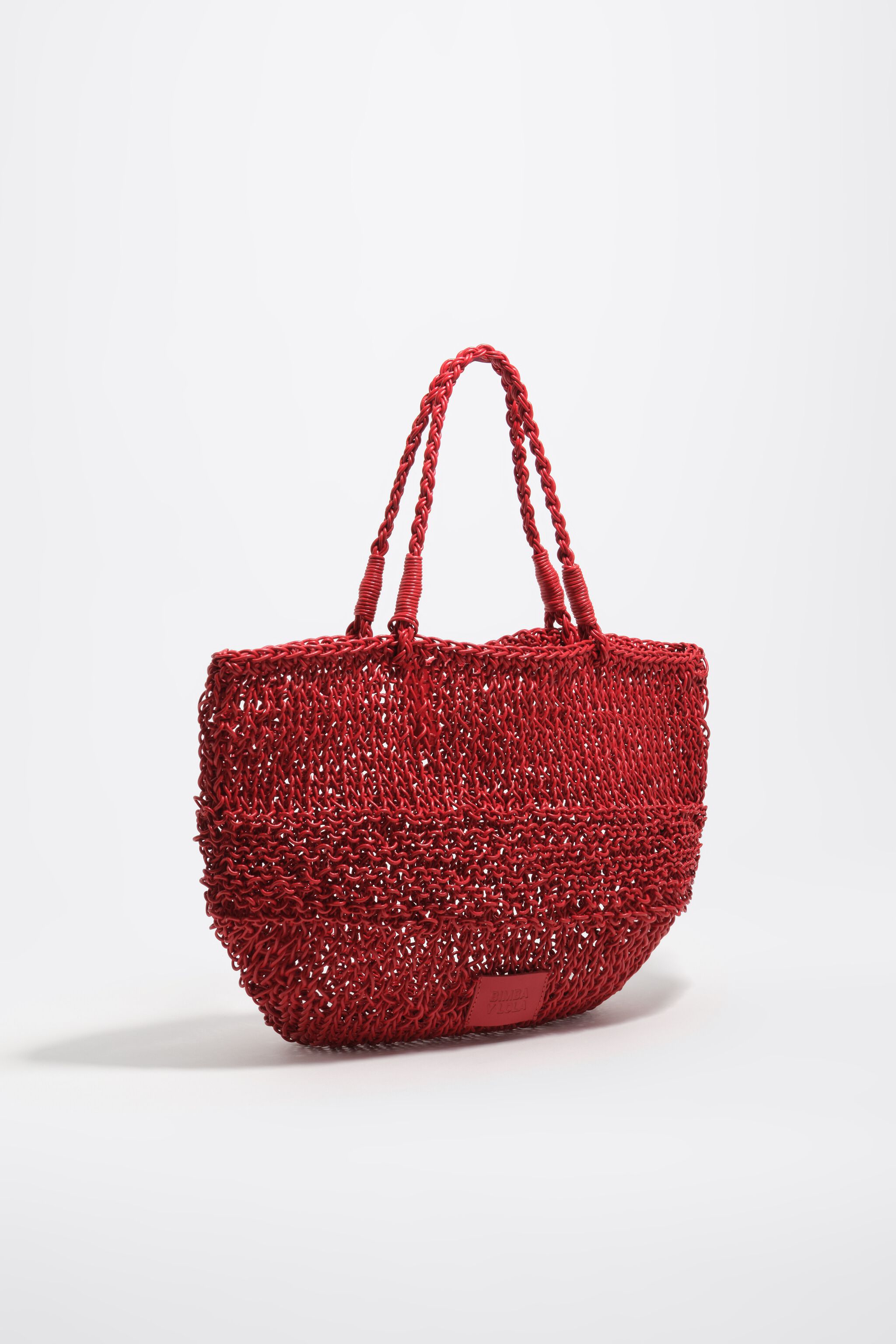 Bolso de hombro de cuero trenzado rojo mediano
