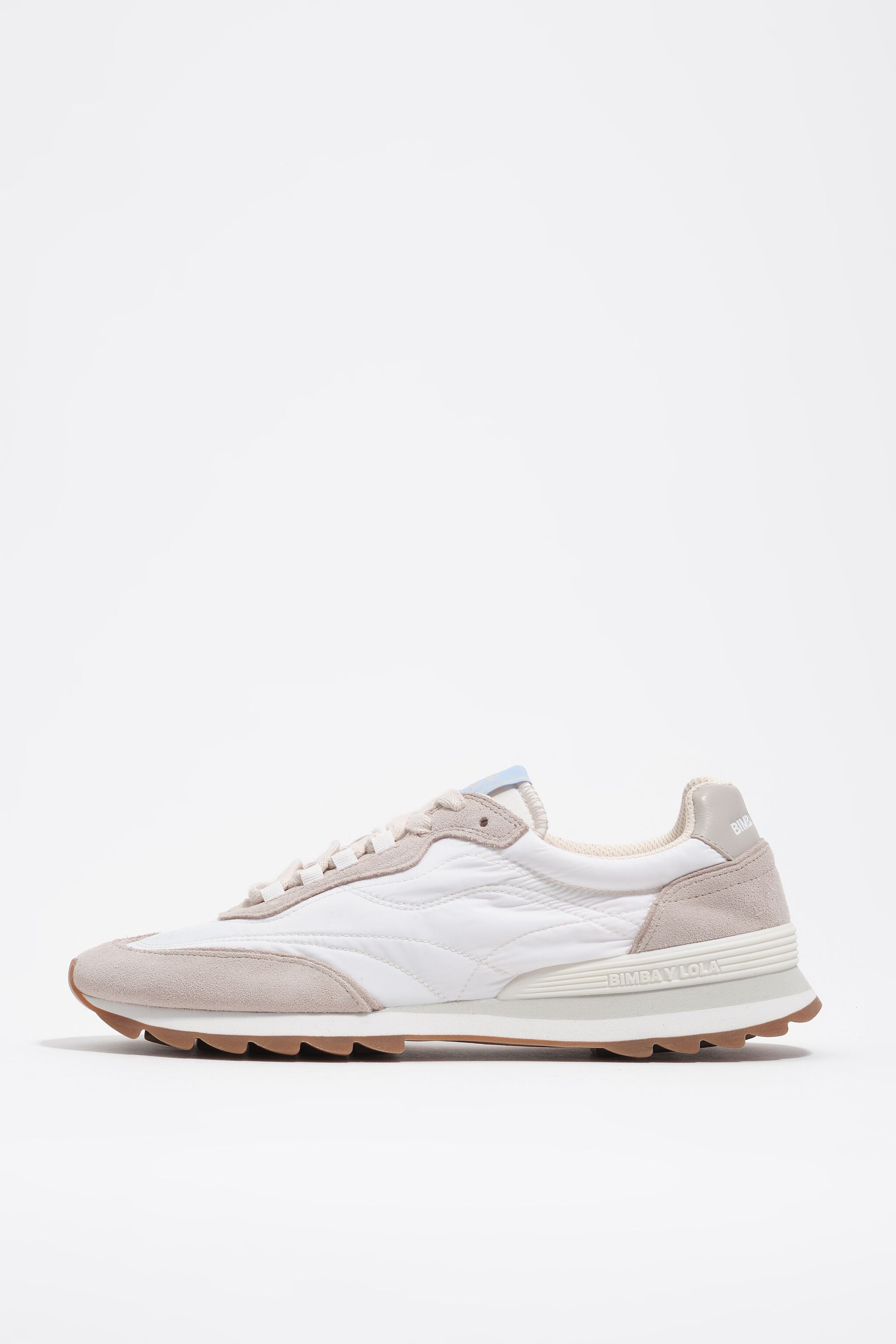 Zapatilla técnica suave 13 23 en ante y nylon blanco