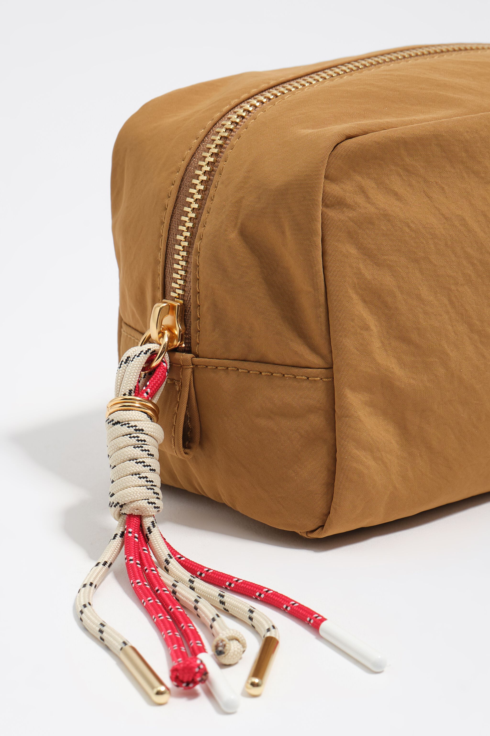 Estuche de maquillaje de nailon marrón claro