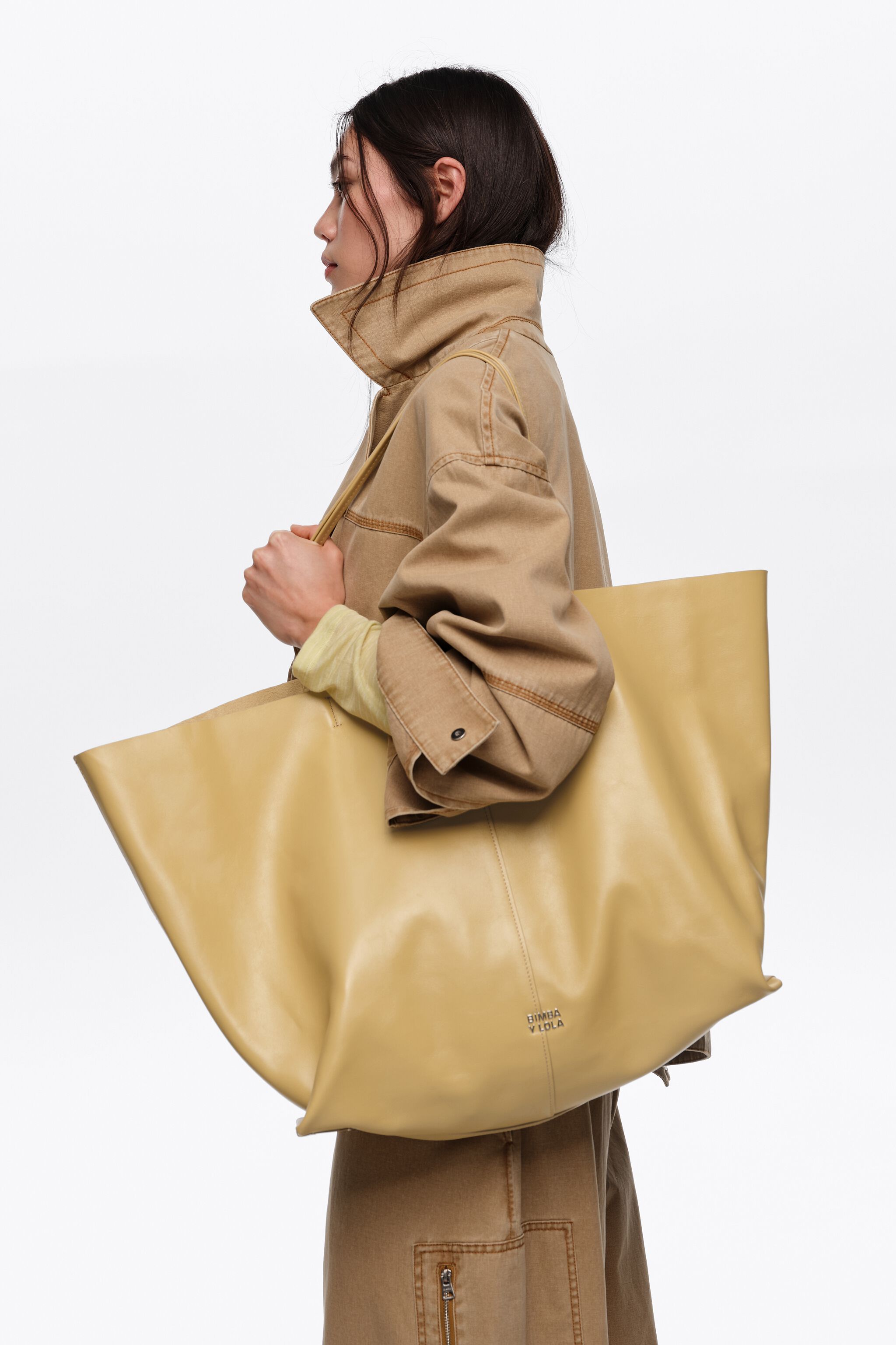 Bolso maxi shopper de cuero de avena