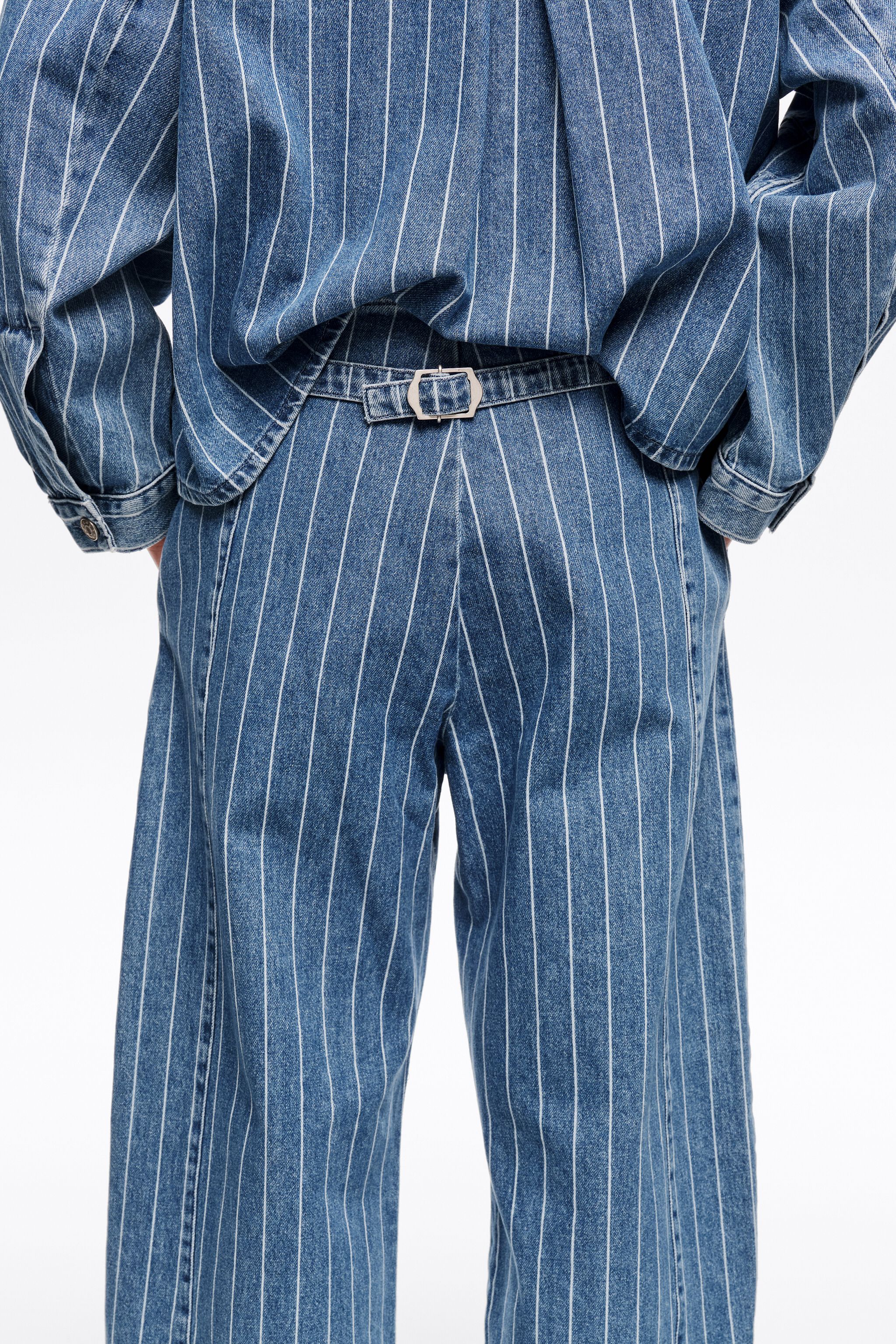 BARREL - Pantalones vaqueros azules con rayas y hebilla