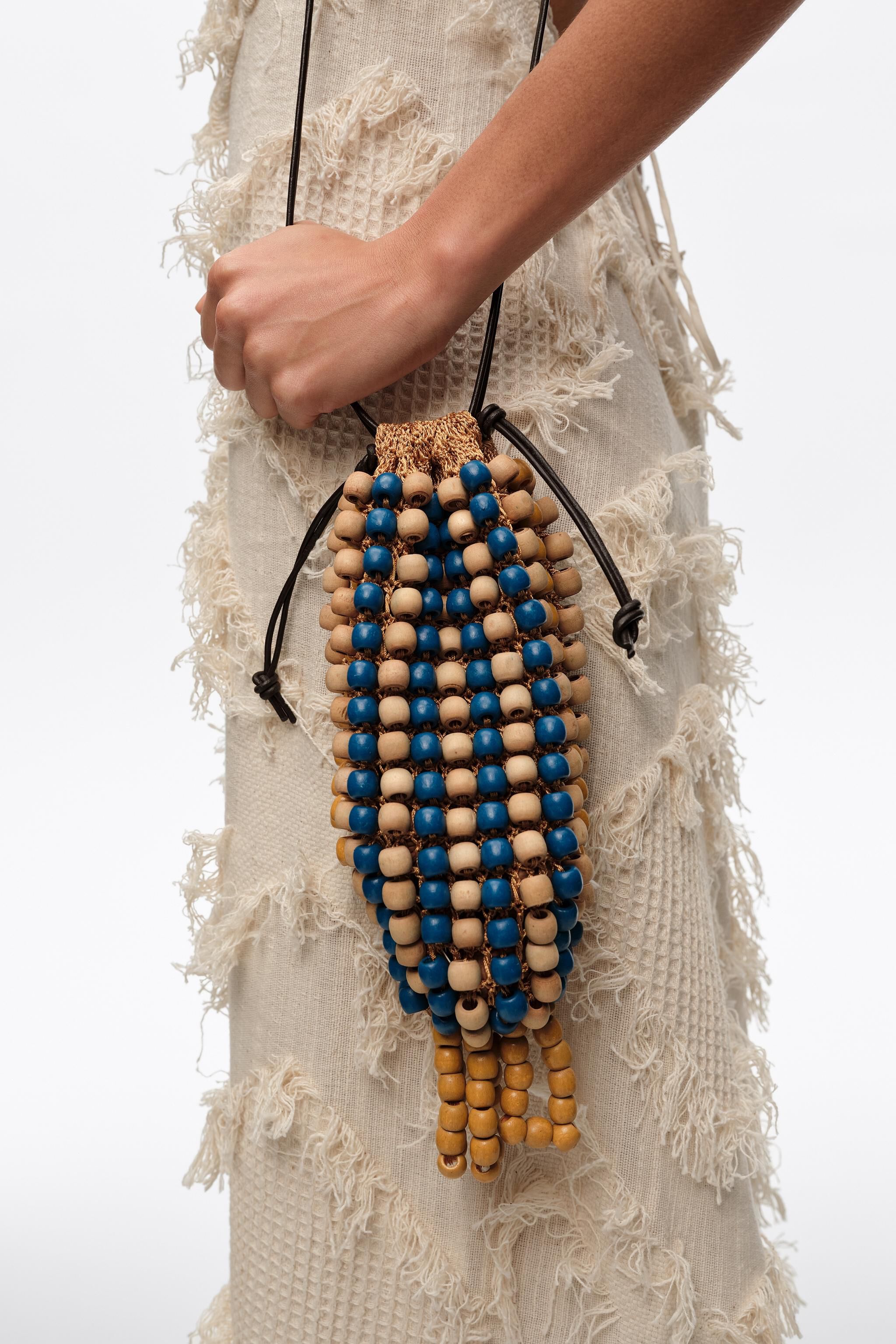 Bolso mini de ganchillo azul