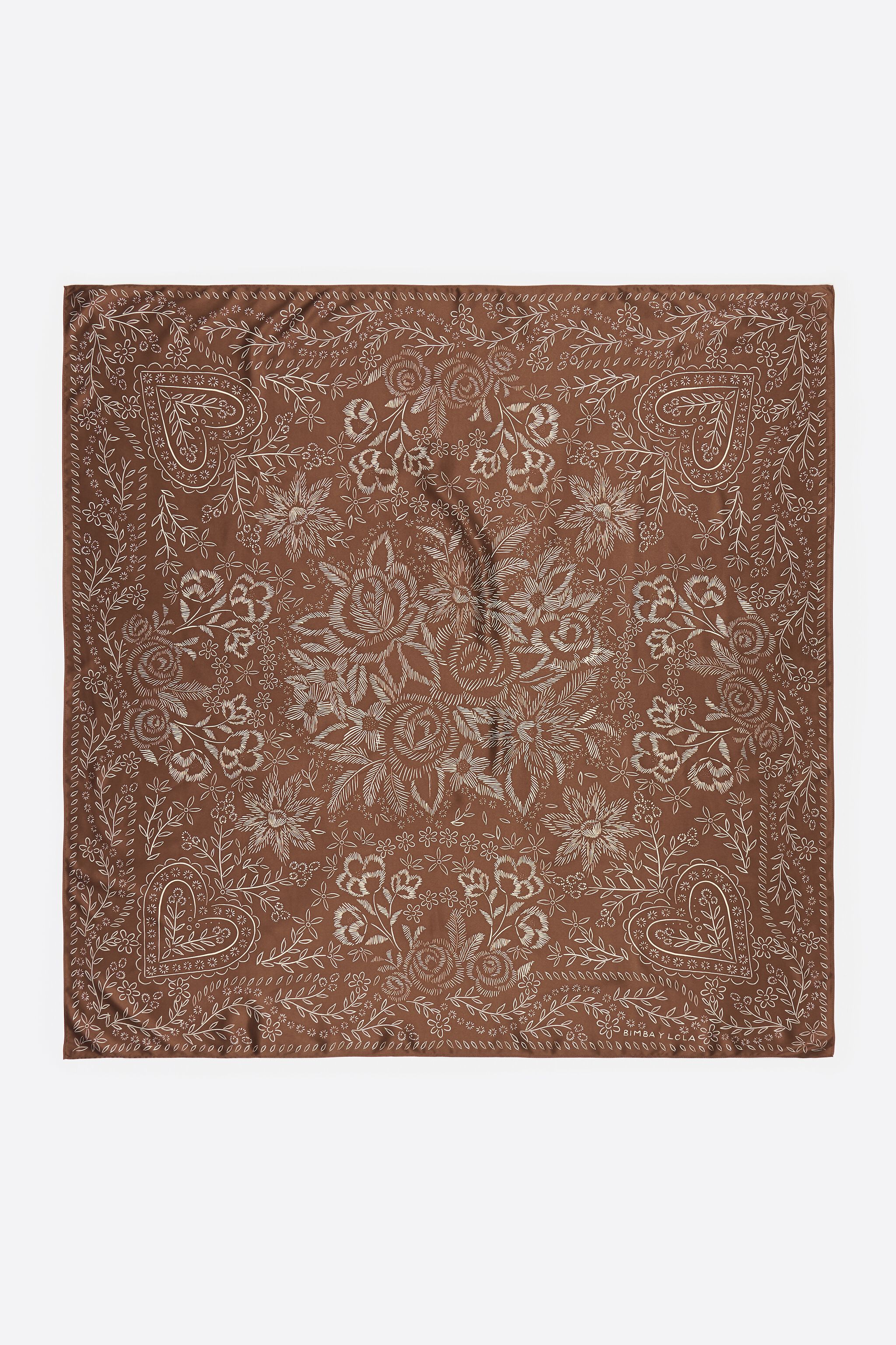 Pañuelo floral marrón
