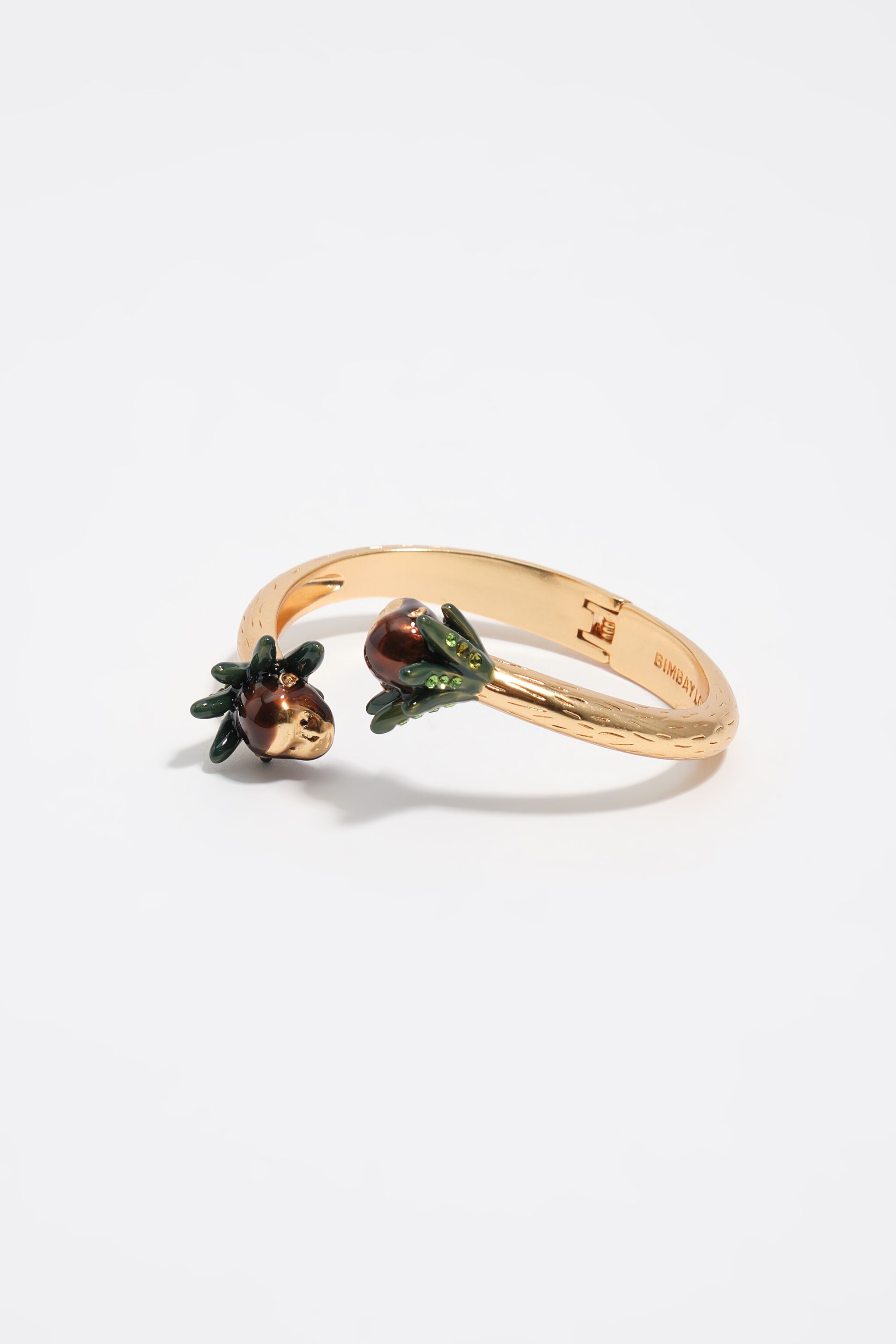Pulsera marrón de mono con cierre cruzado