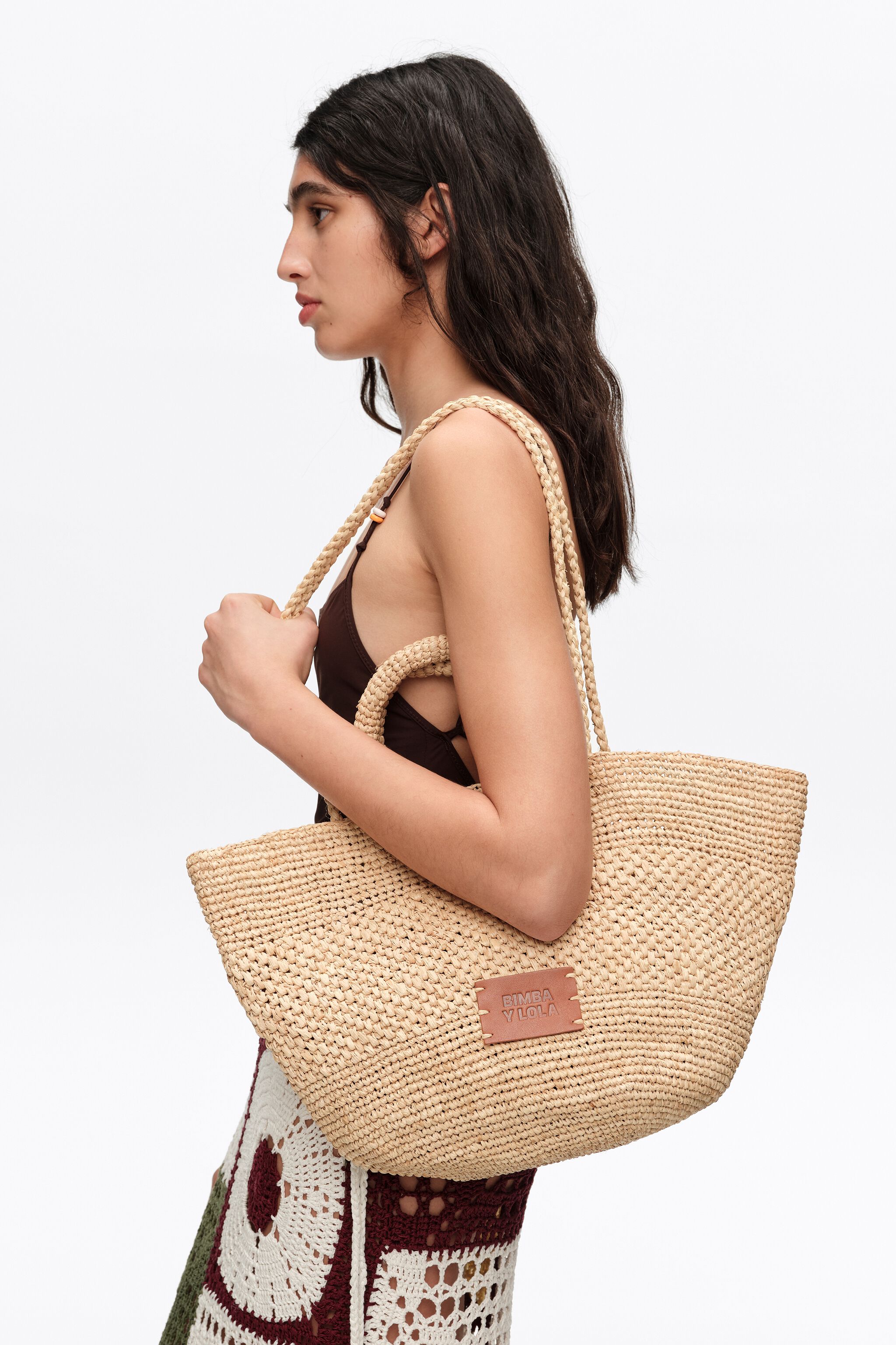 Bolso tejido de rafia natural grande