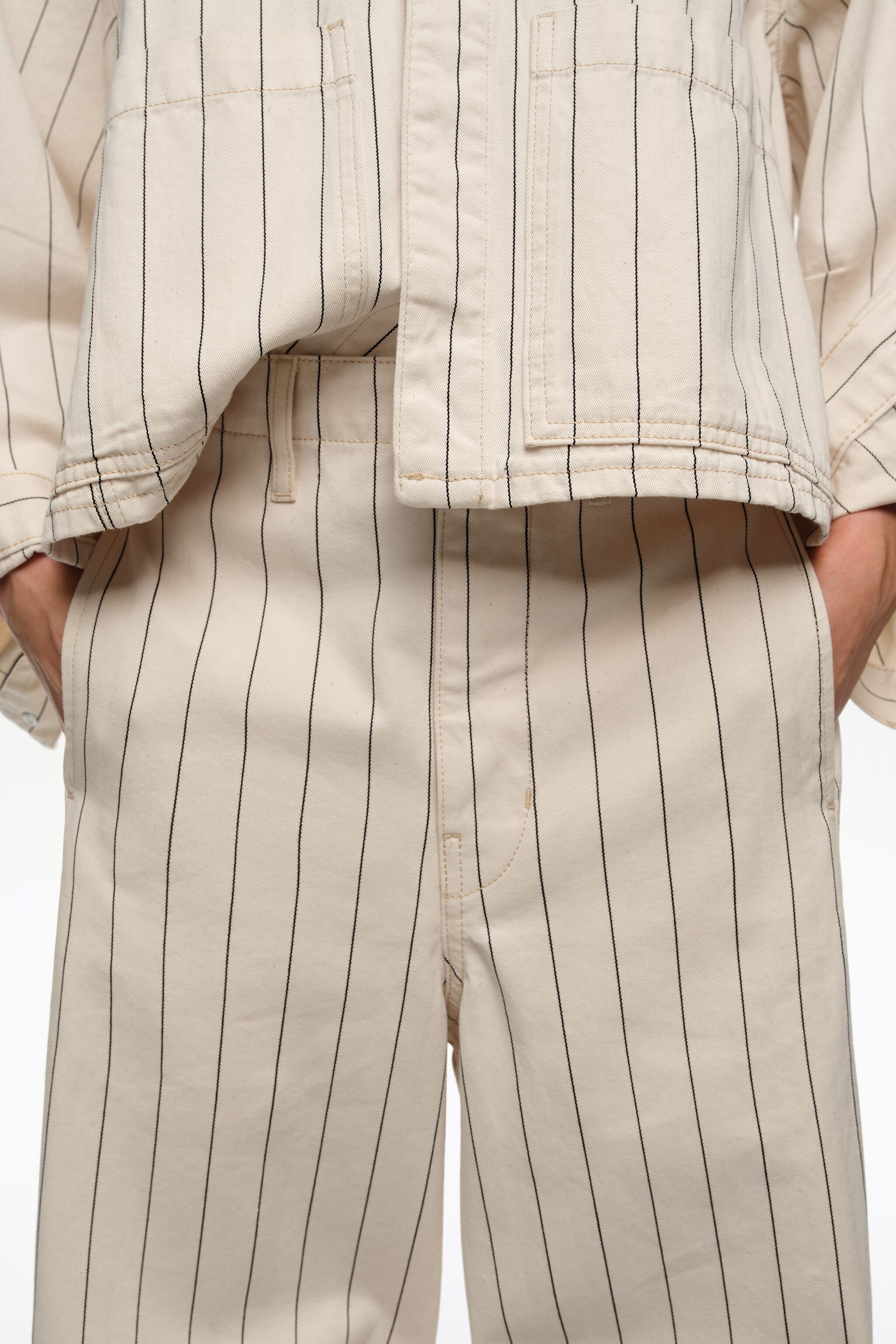 BARREL - Jeans blancos con rayas