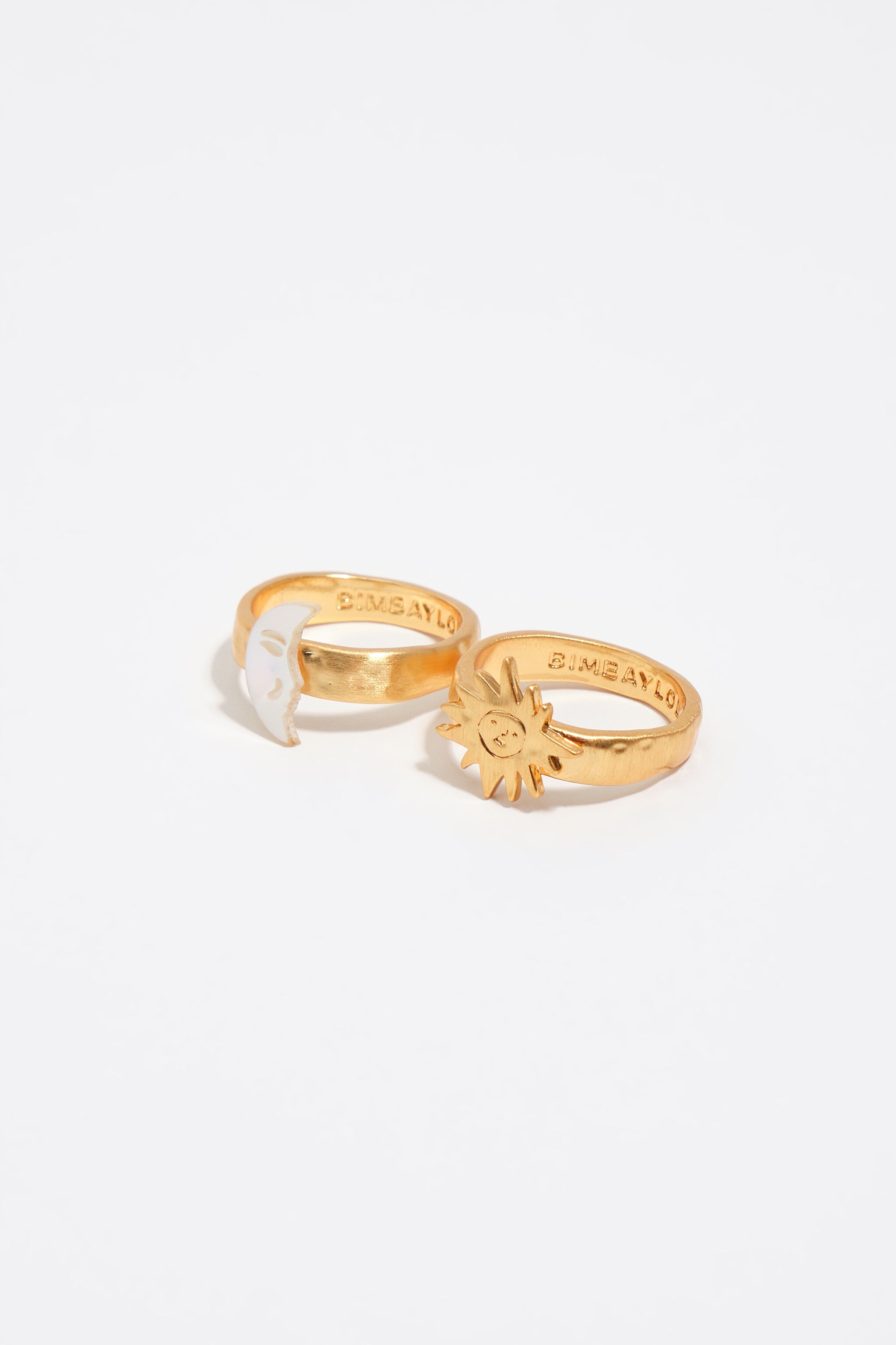Conjunto de 2 anillos de sol y luna con madreperla