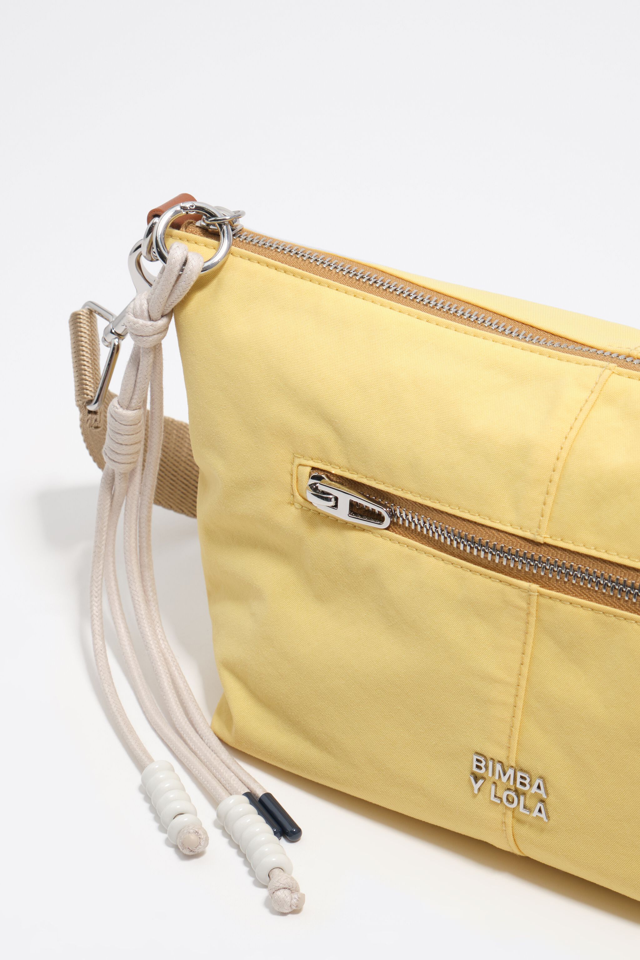 Bolso Trapecio de nailon con plátano pequeño