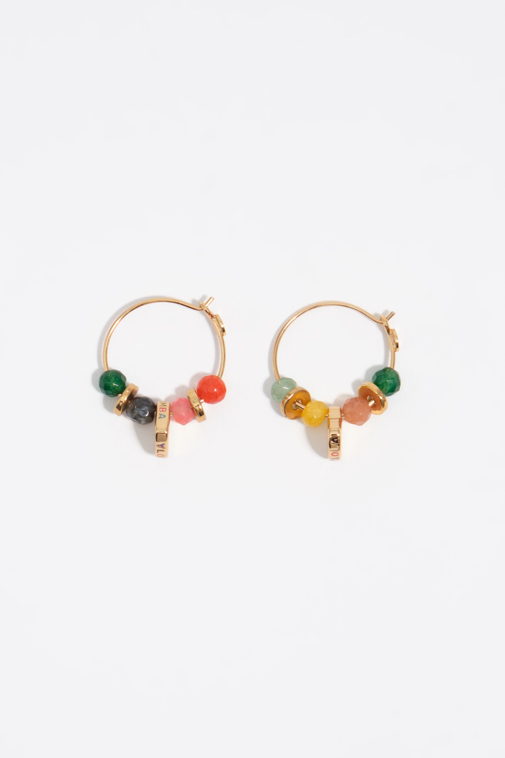 Aretes de aro con piedras de corazón