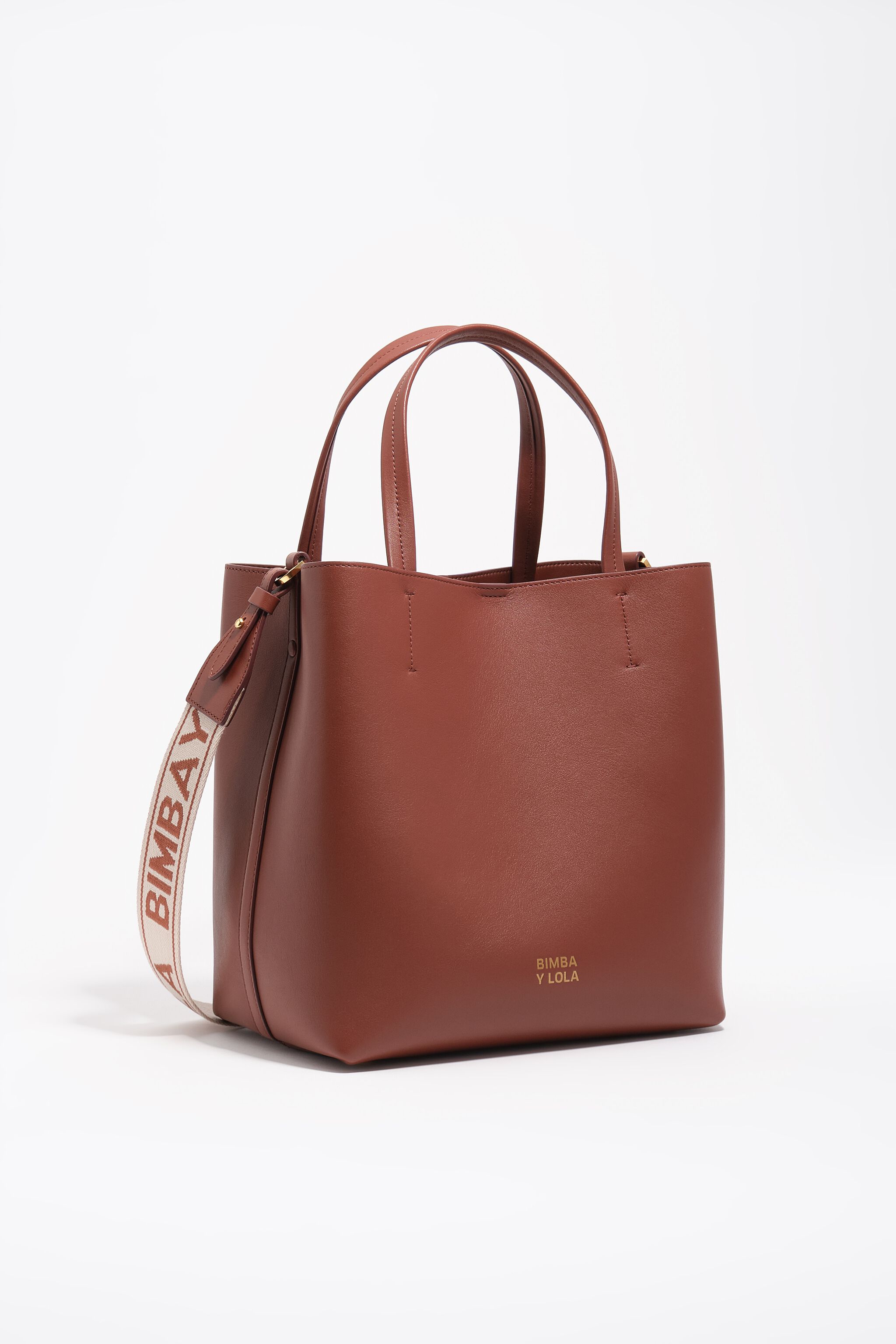 Bolso Chihuahua de cuero nogal grande