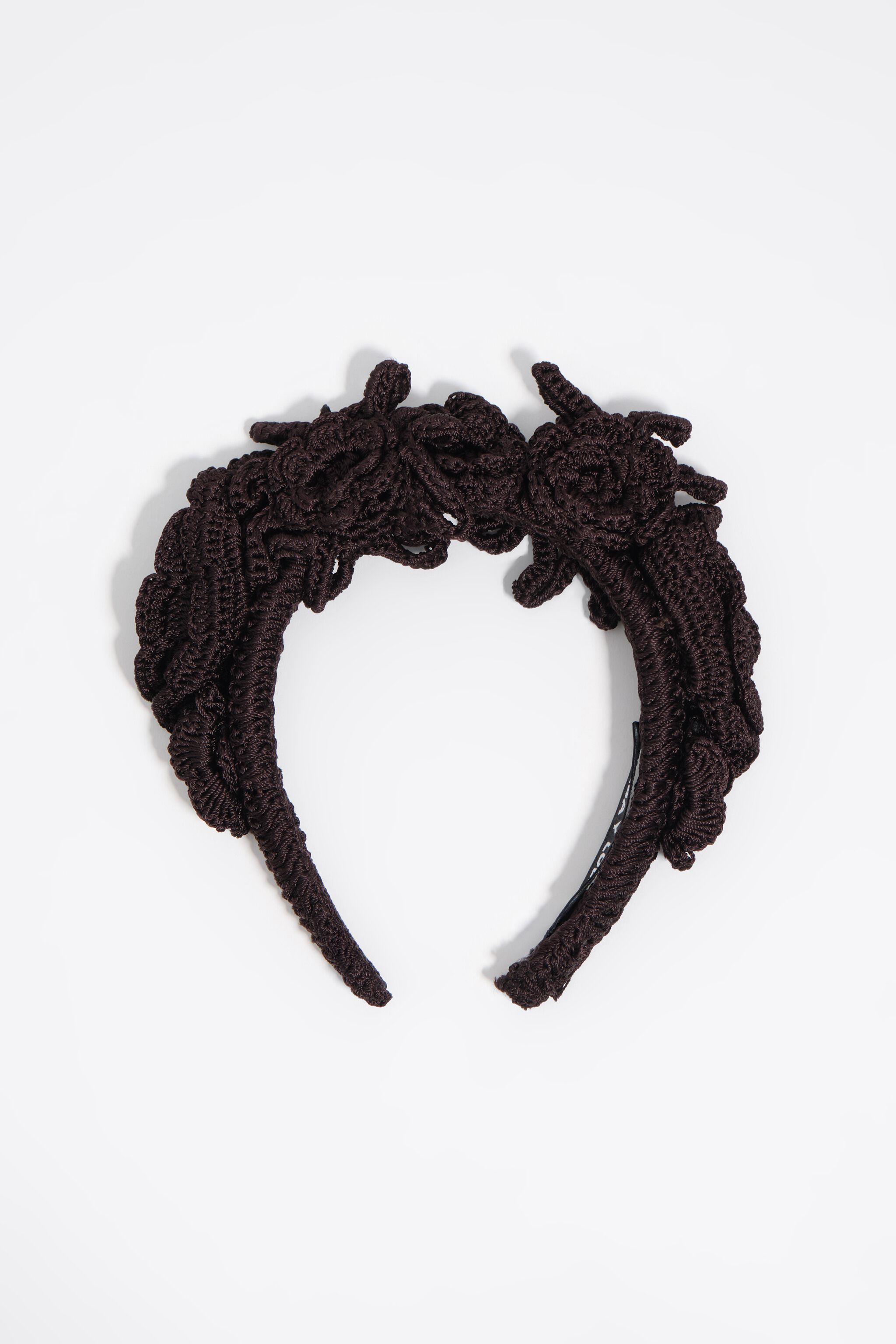 Diadema de ganchillo de chocolate