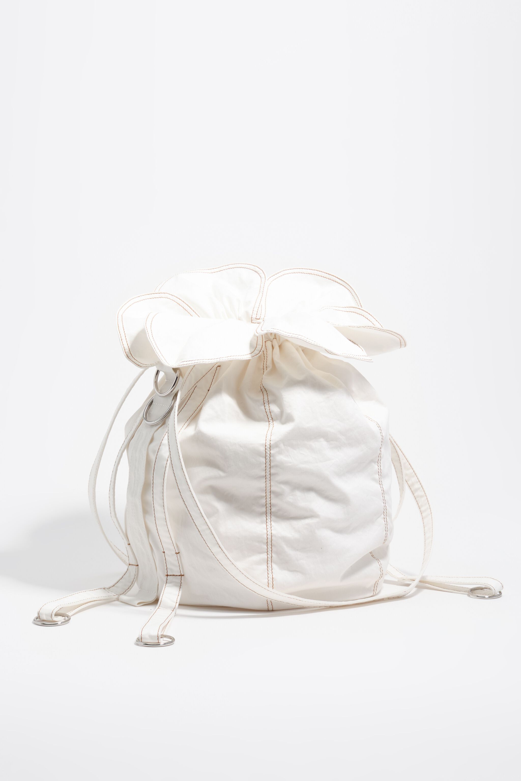 Bolso grande Pétalo tejido blanco