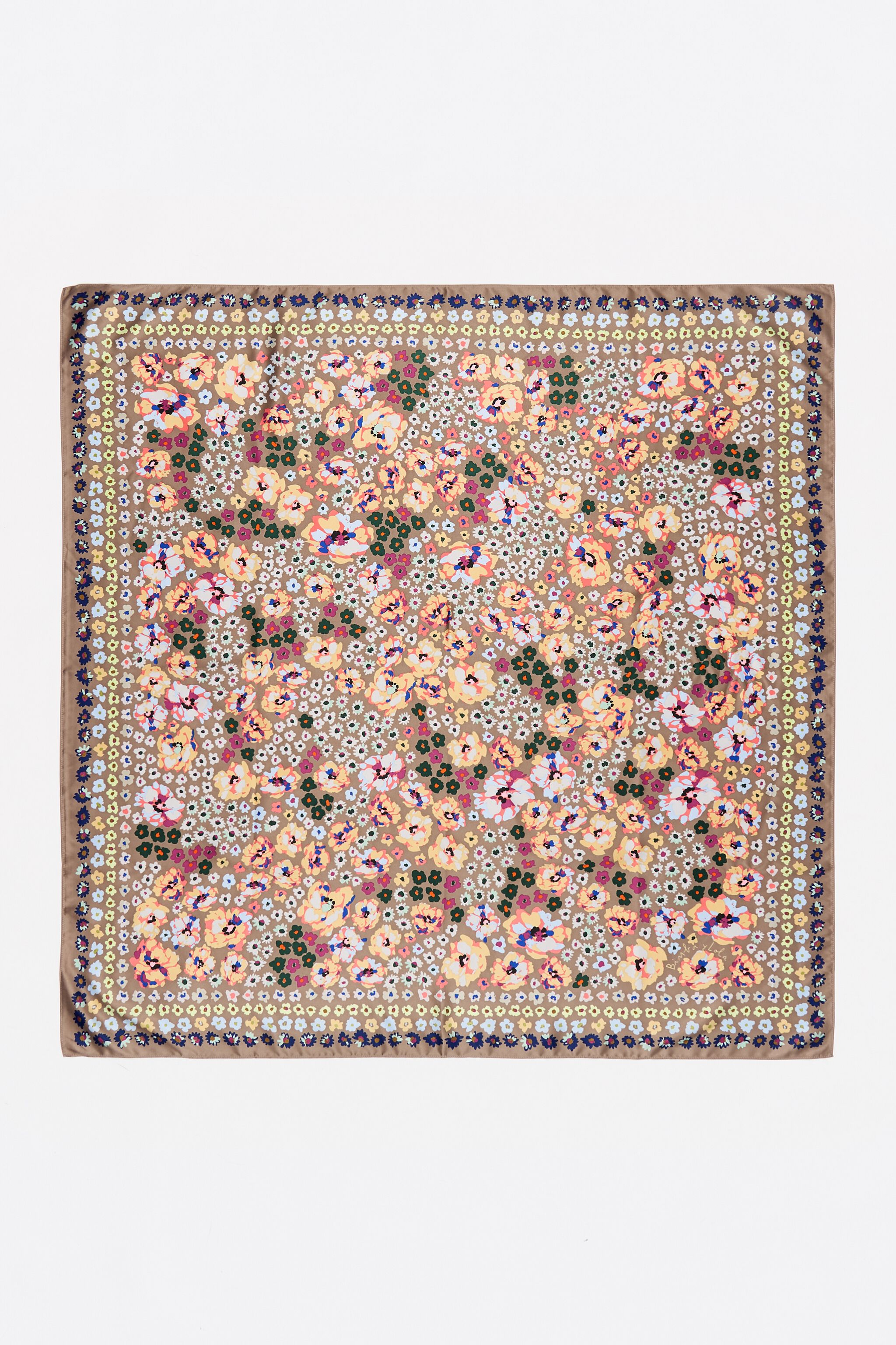 Pañuelo floral acuarela taupe