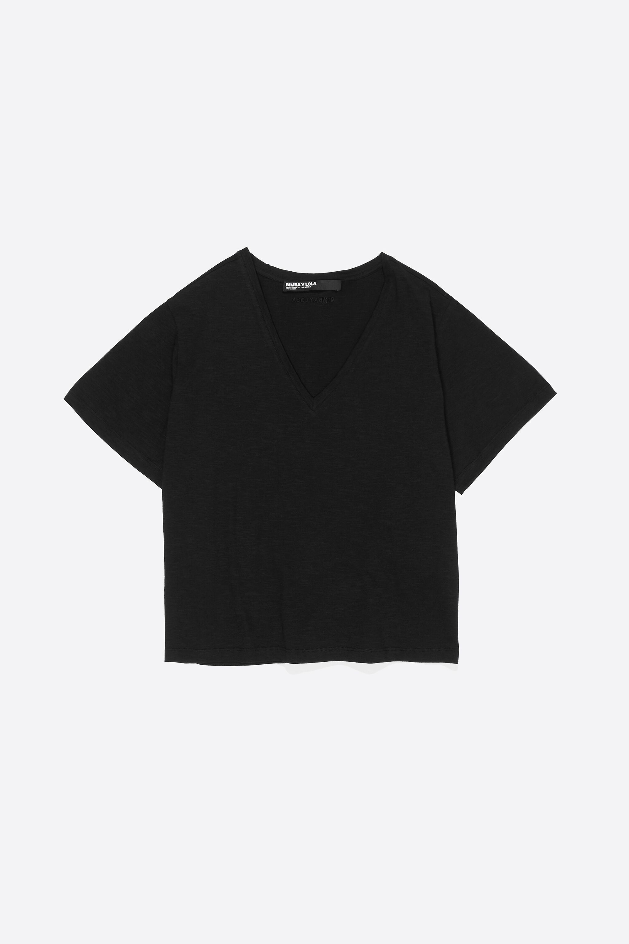 Camiseta de algodón con cuello en V negro