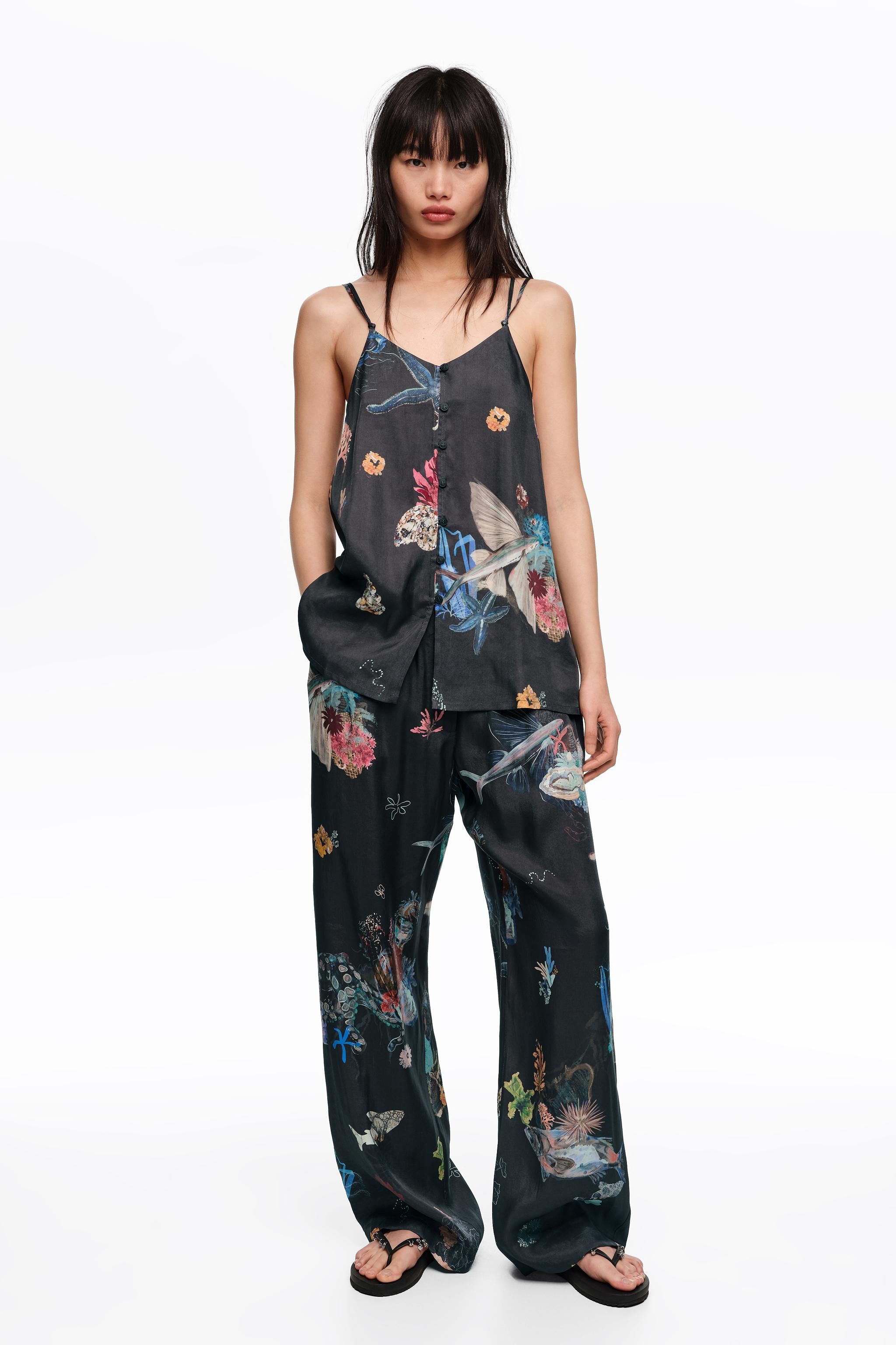 Pantalones jogger antracita de fondo marino