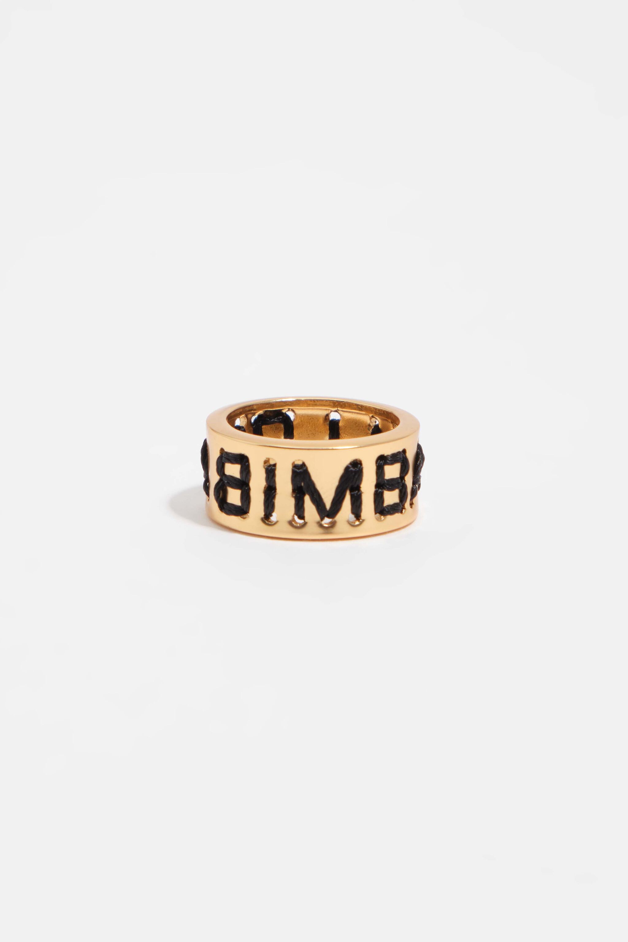 Anillo para bufanda bordado