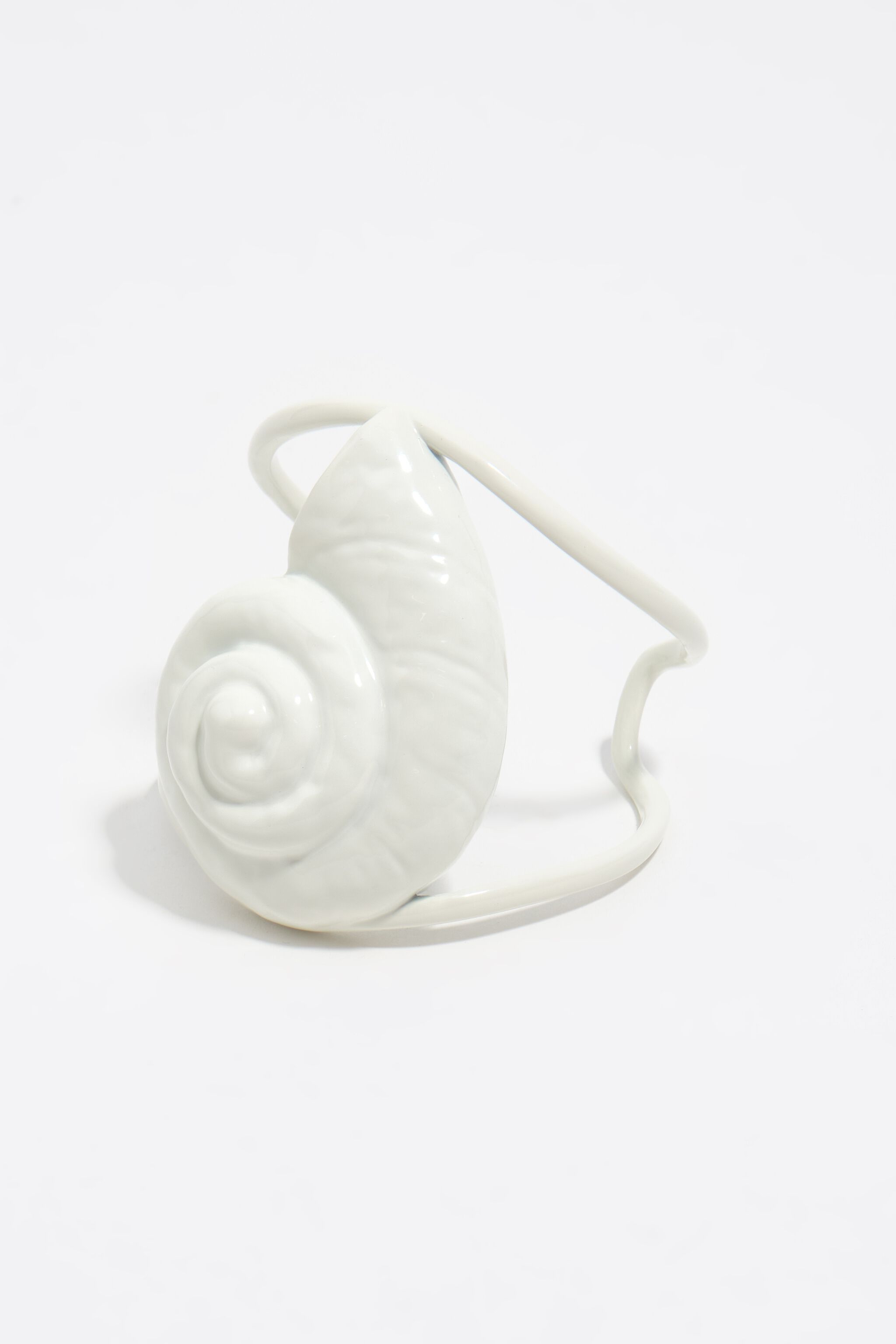 Pulsera de concha lacada en marfil