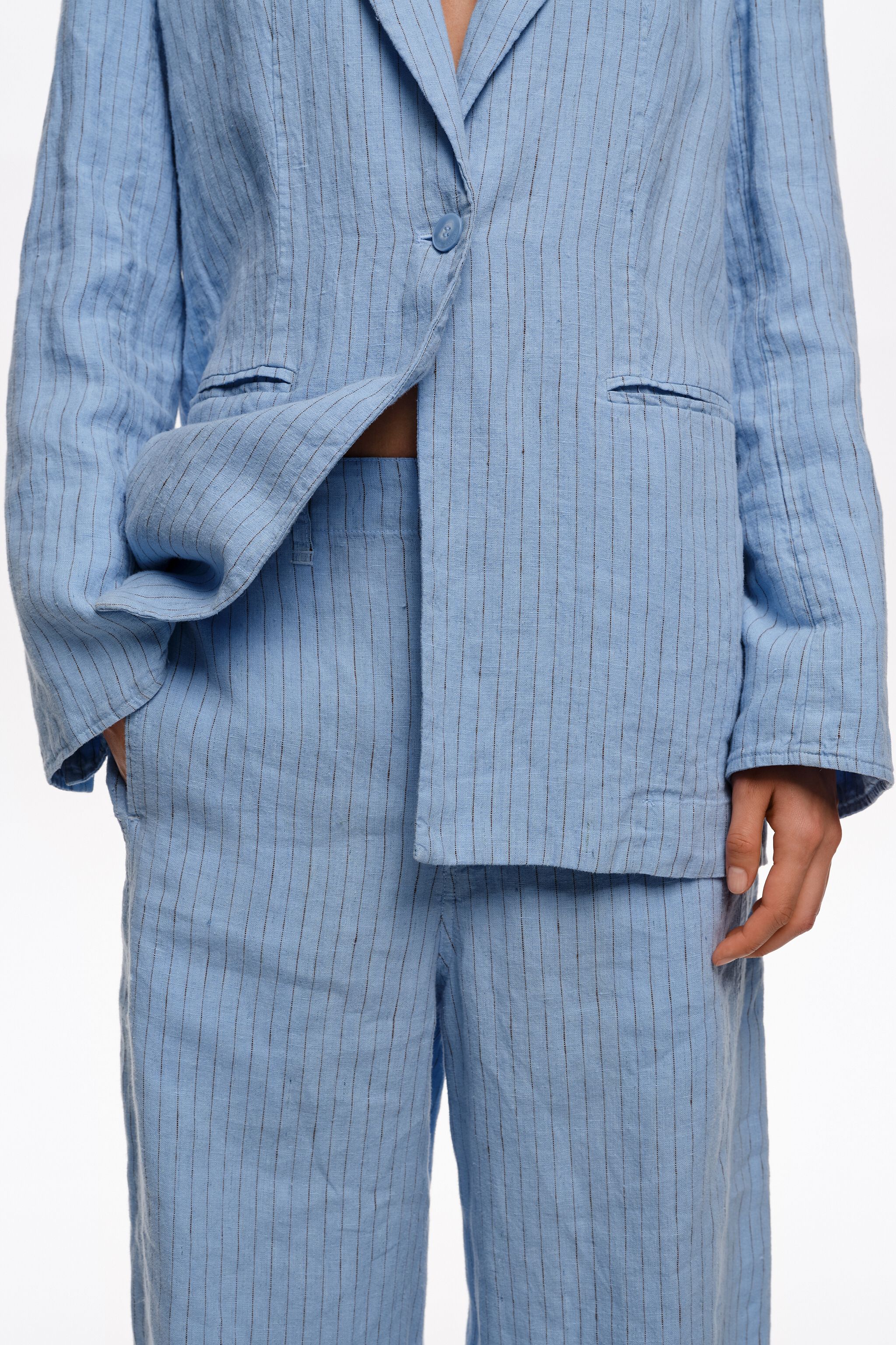 Pantalones de lino lavado con rayas azul claro
