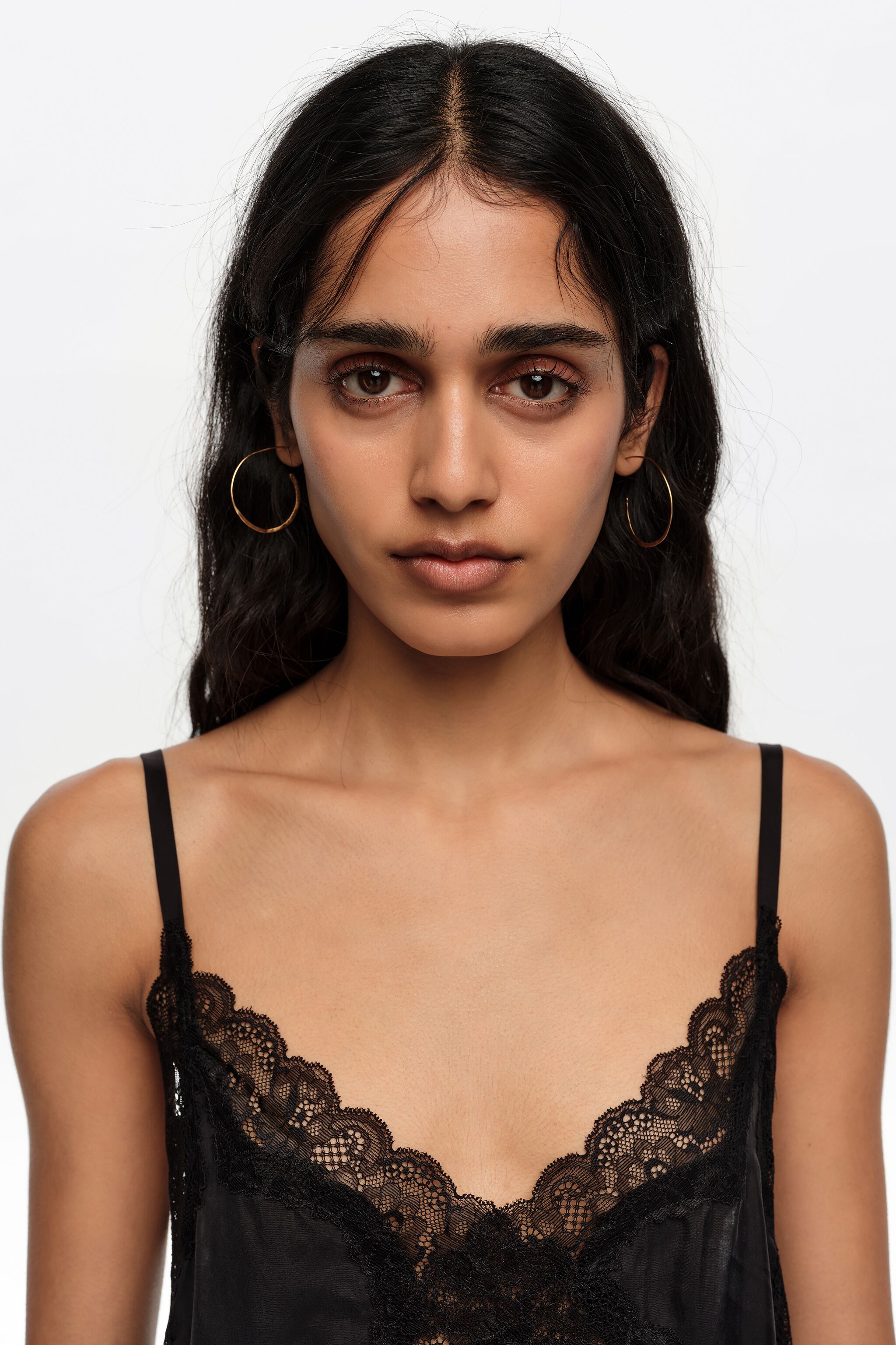 Top de lencería negra lavada larga