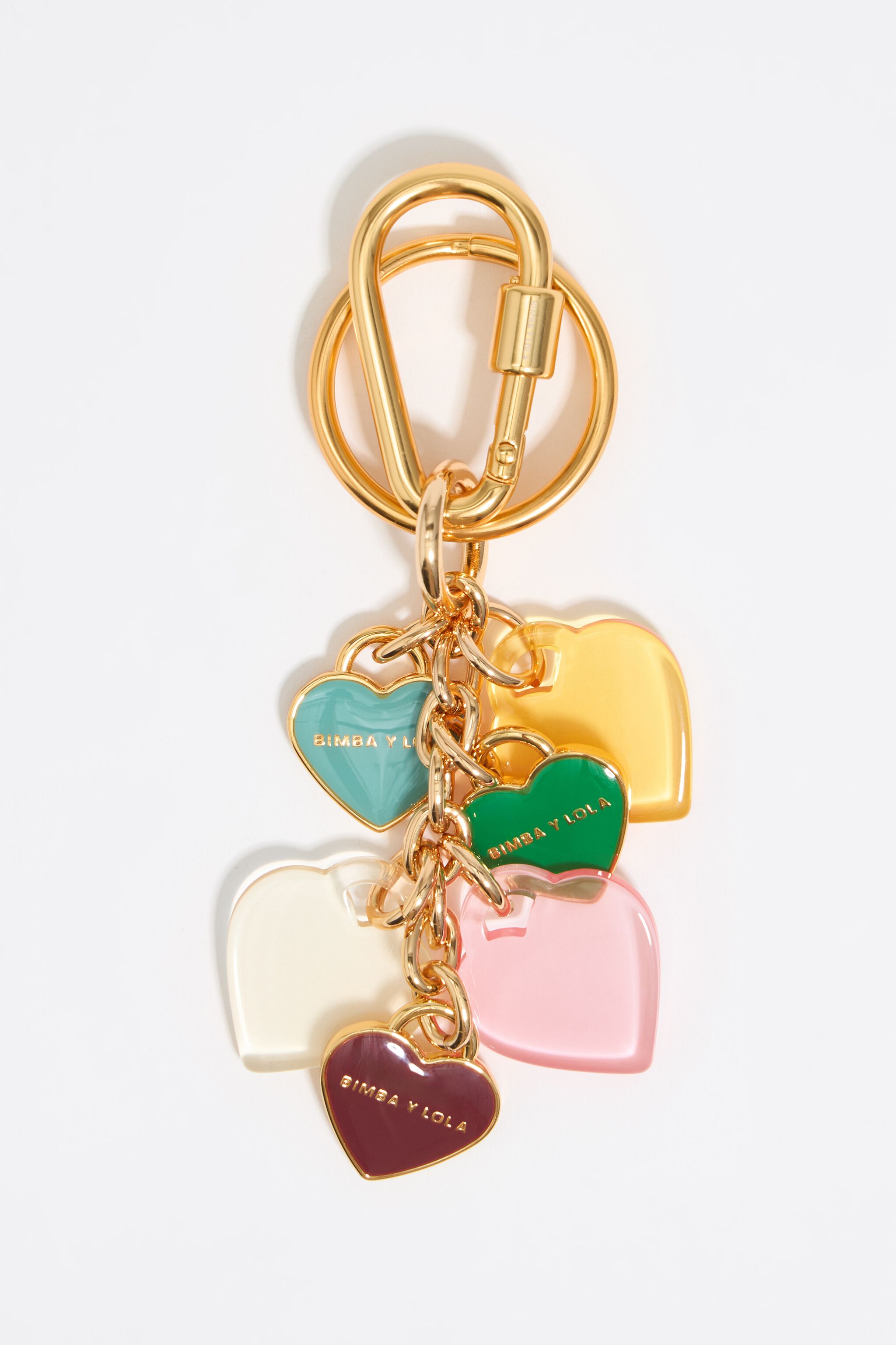 Anillo de llaves con corazones dorados