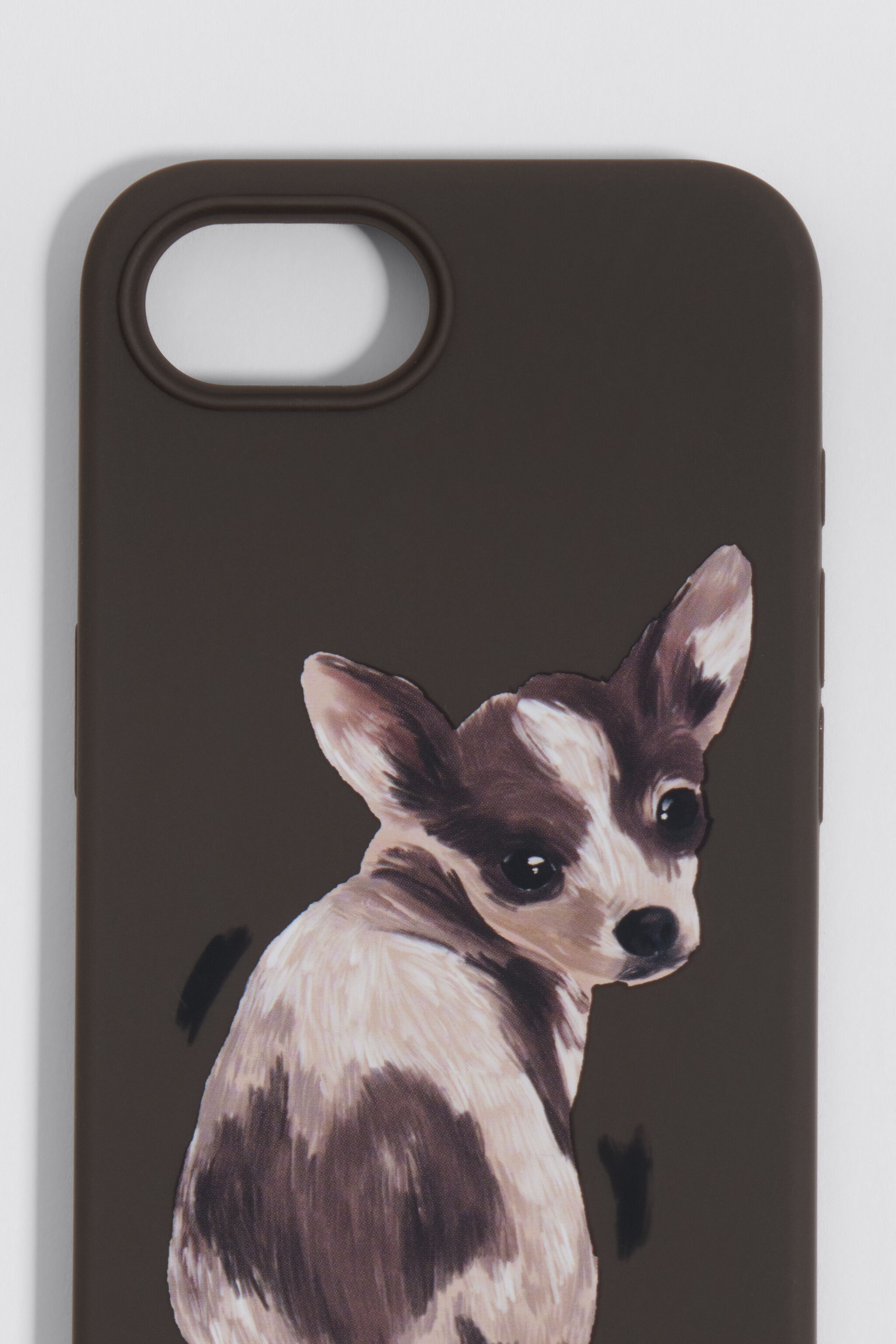 Funda dura para iPhone 16 con diseño de chihuahua de chocolate