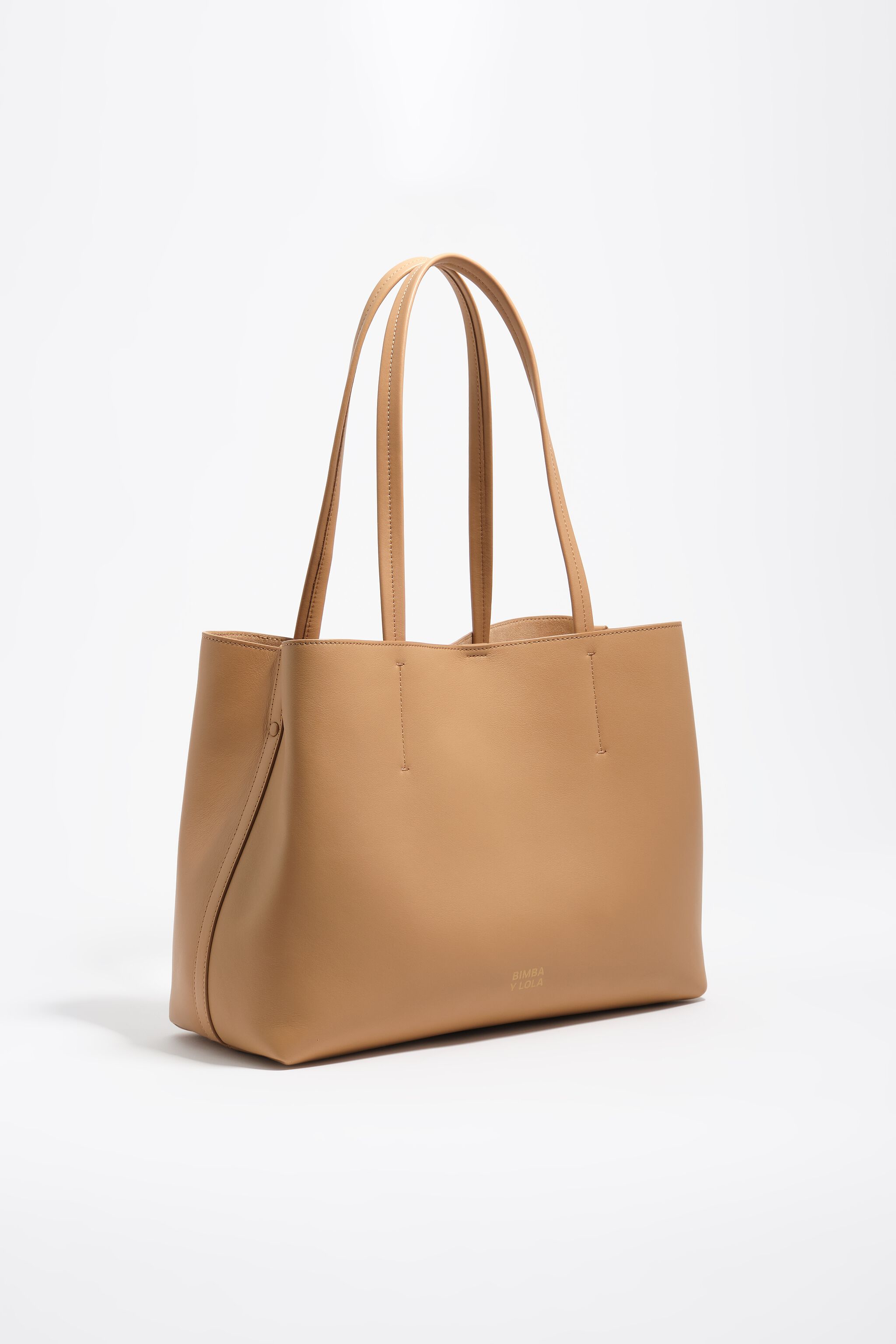 Bolso bandolera de cuero mediano de avellana