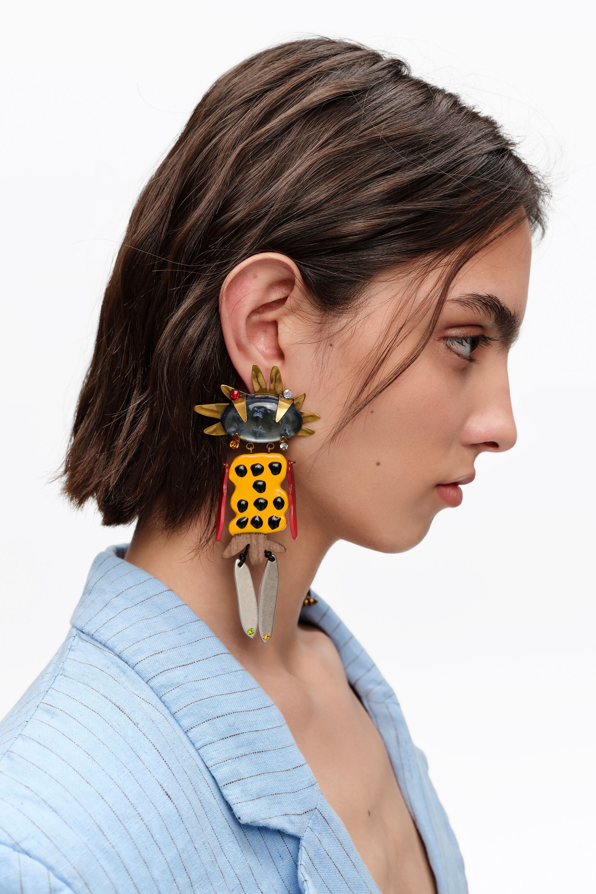 Auriculares de bailarina dorado envejecido