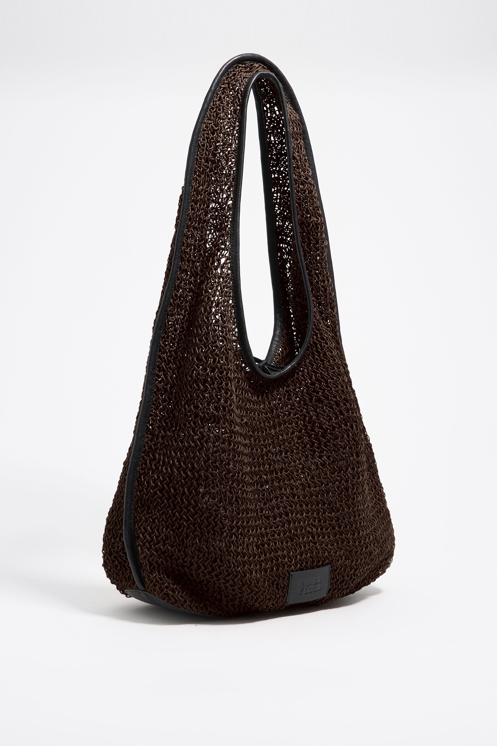 Bolso de hombro de papel trenzado de chocolate