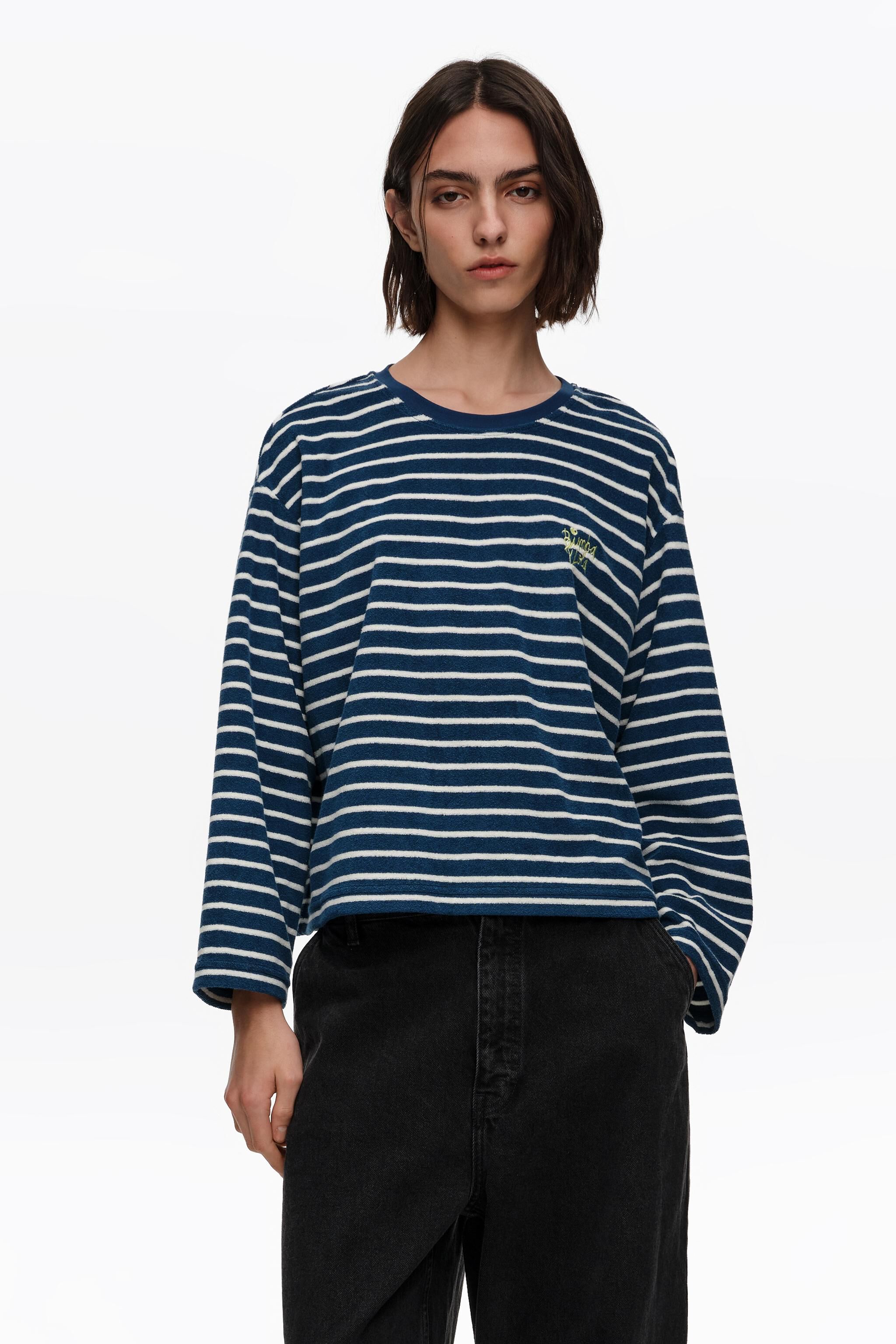 Camiseta de manga larga con estampado a rayas azul marino