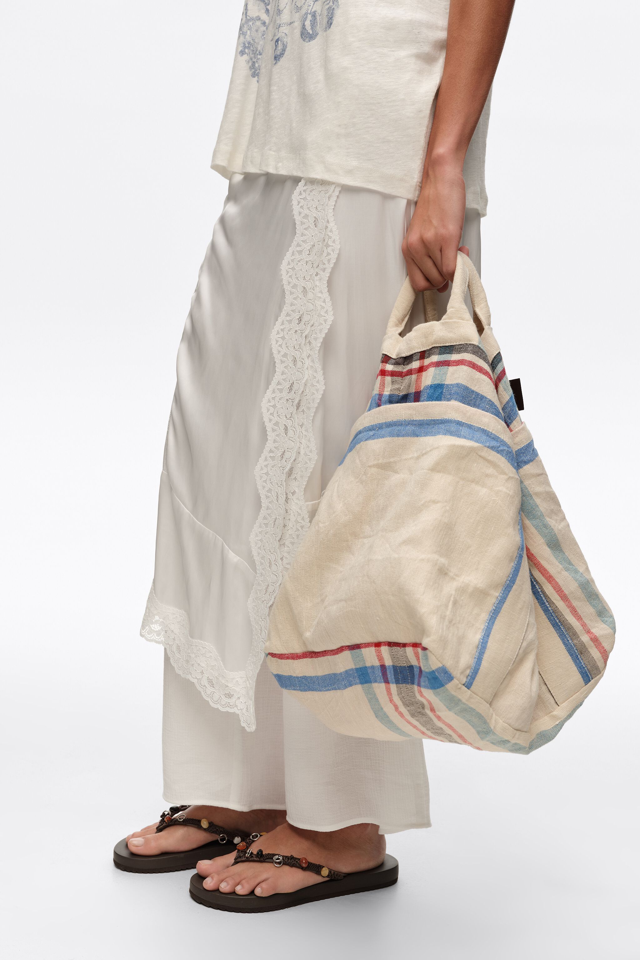 Bolso maxi de lino ecru