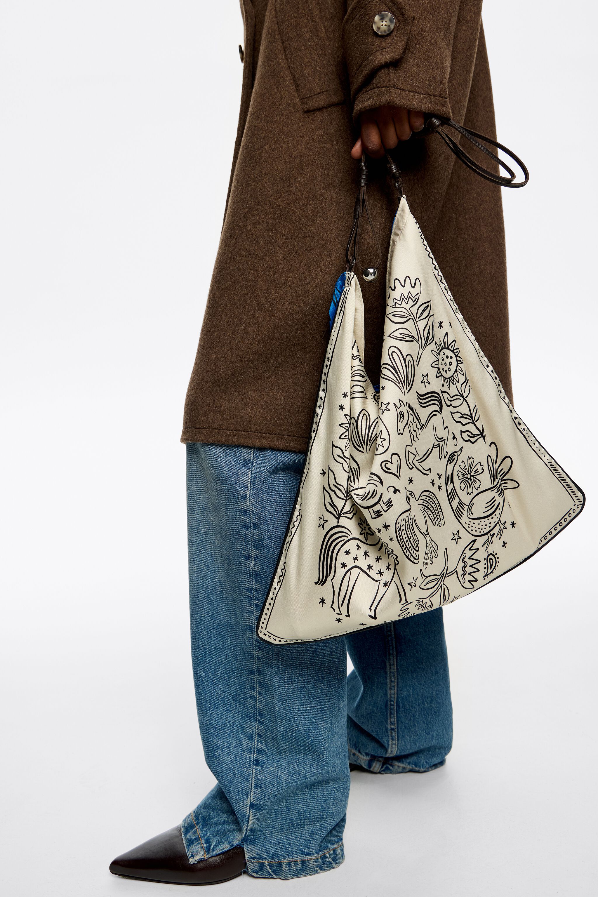 Bolso de pañuelo esotérico de color marfil mediano