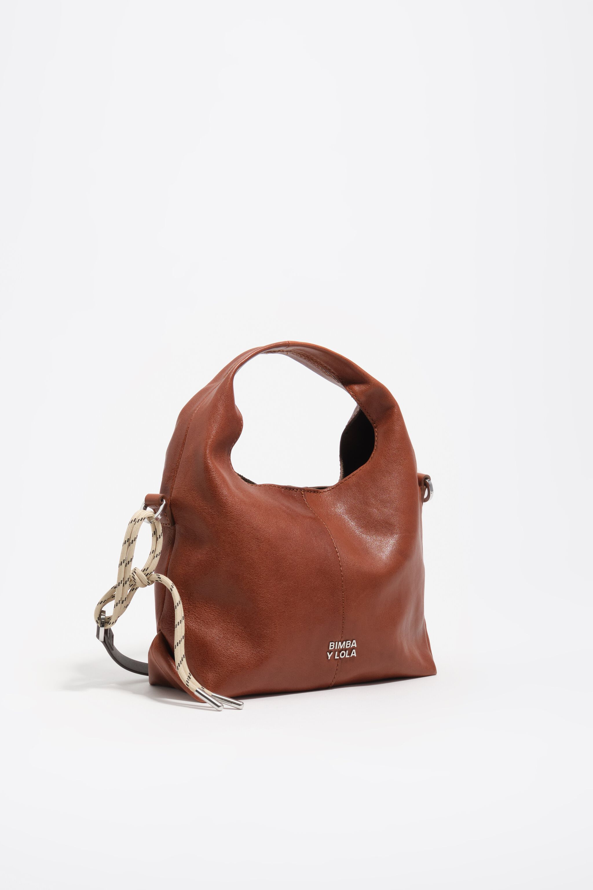Bolso cruzado de cuero marrón oscuro pequeño