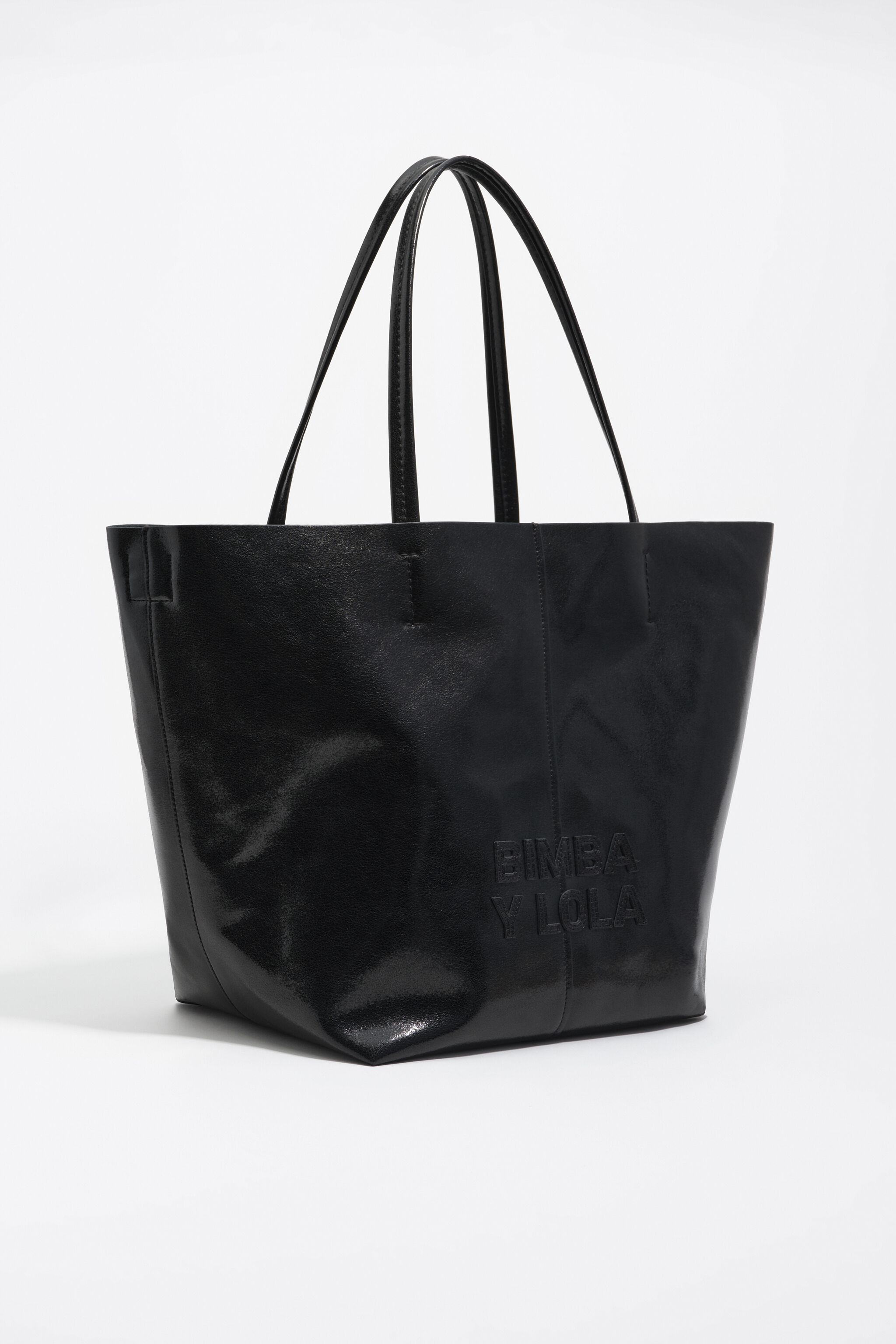 Bolso de cuero negro grande