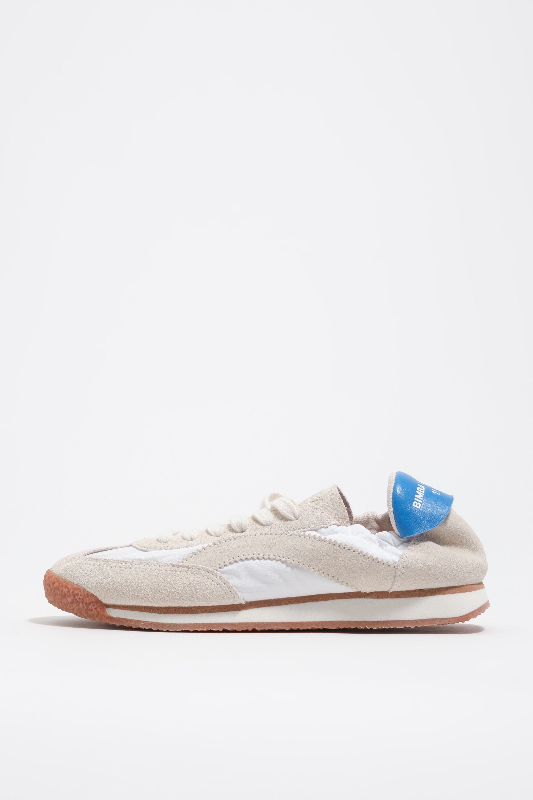 Zapatilla blanca de ante y nailon 13 06
