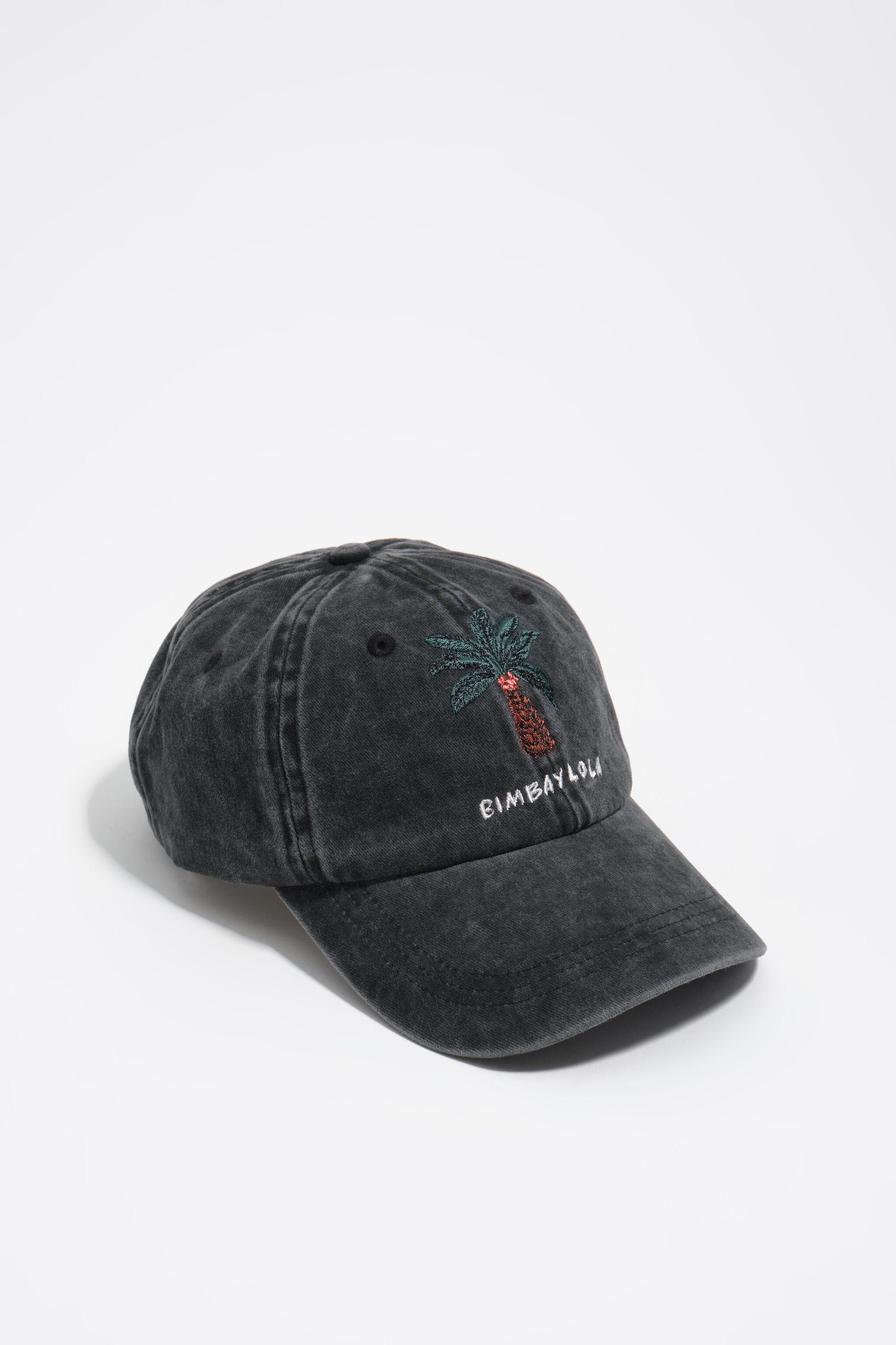 Visera de algodón con árbol de palma lavado en negro