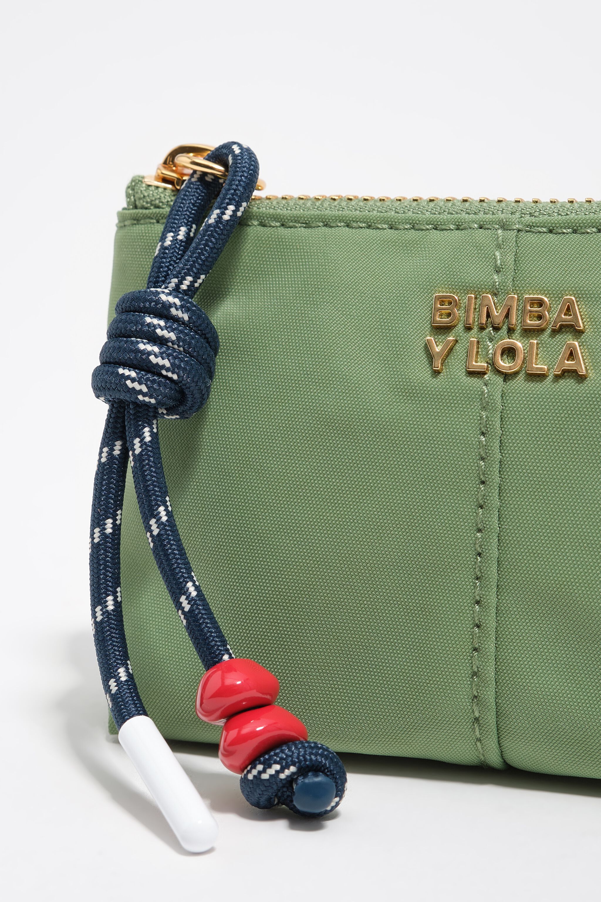 Billetera de nailon verde