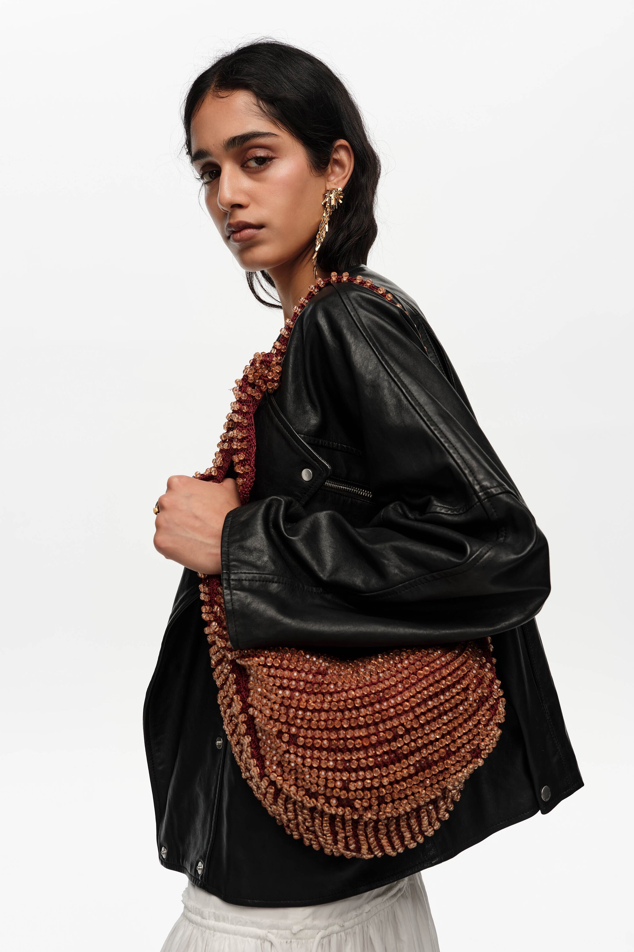 Bolso de ganchillo con cuentas burdeos pequeño