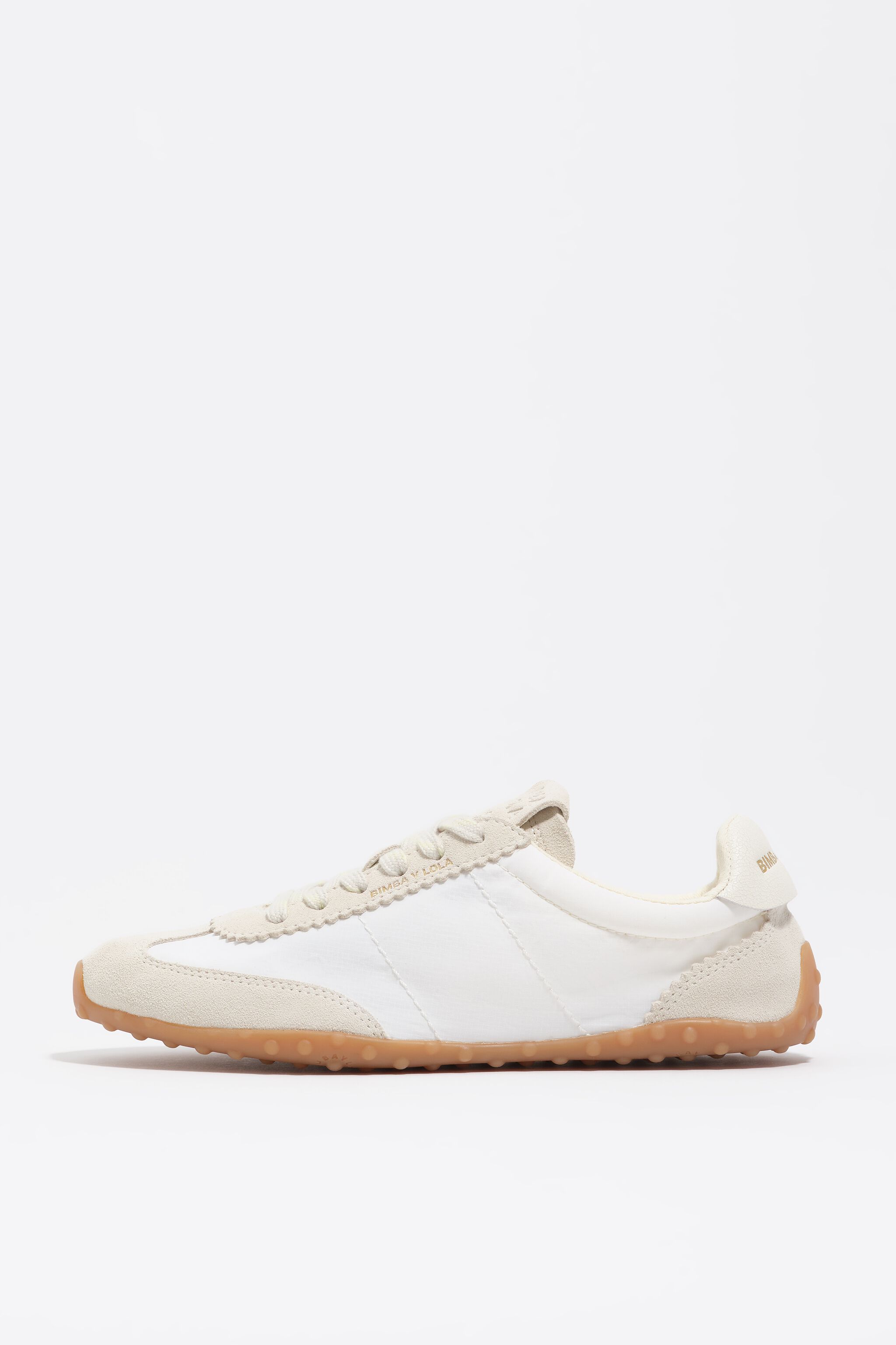 Zapatilla blanca de ante y nailon 13 29