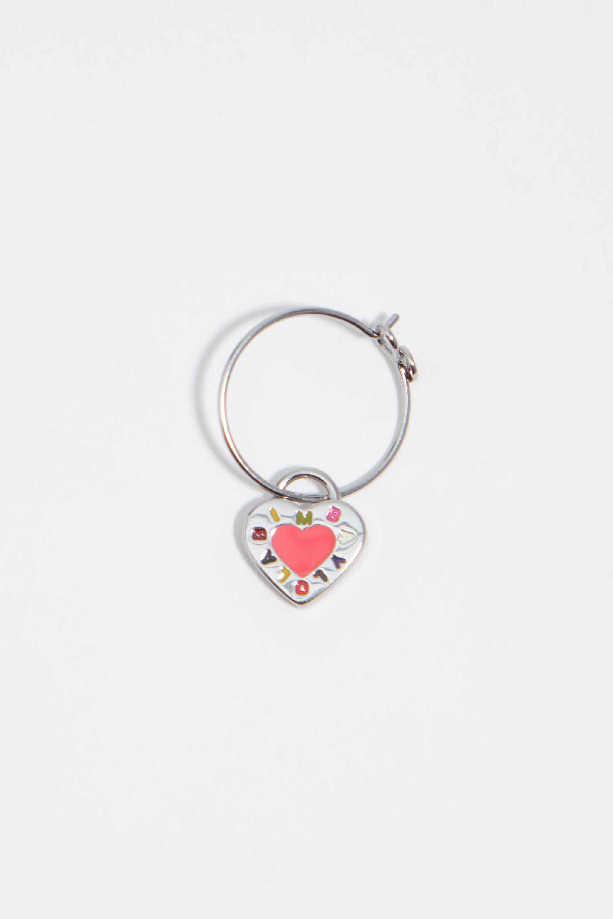 Aretes de aro con logo de corazón coral
