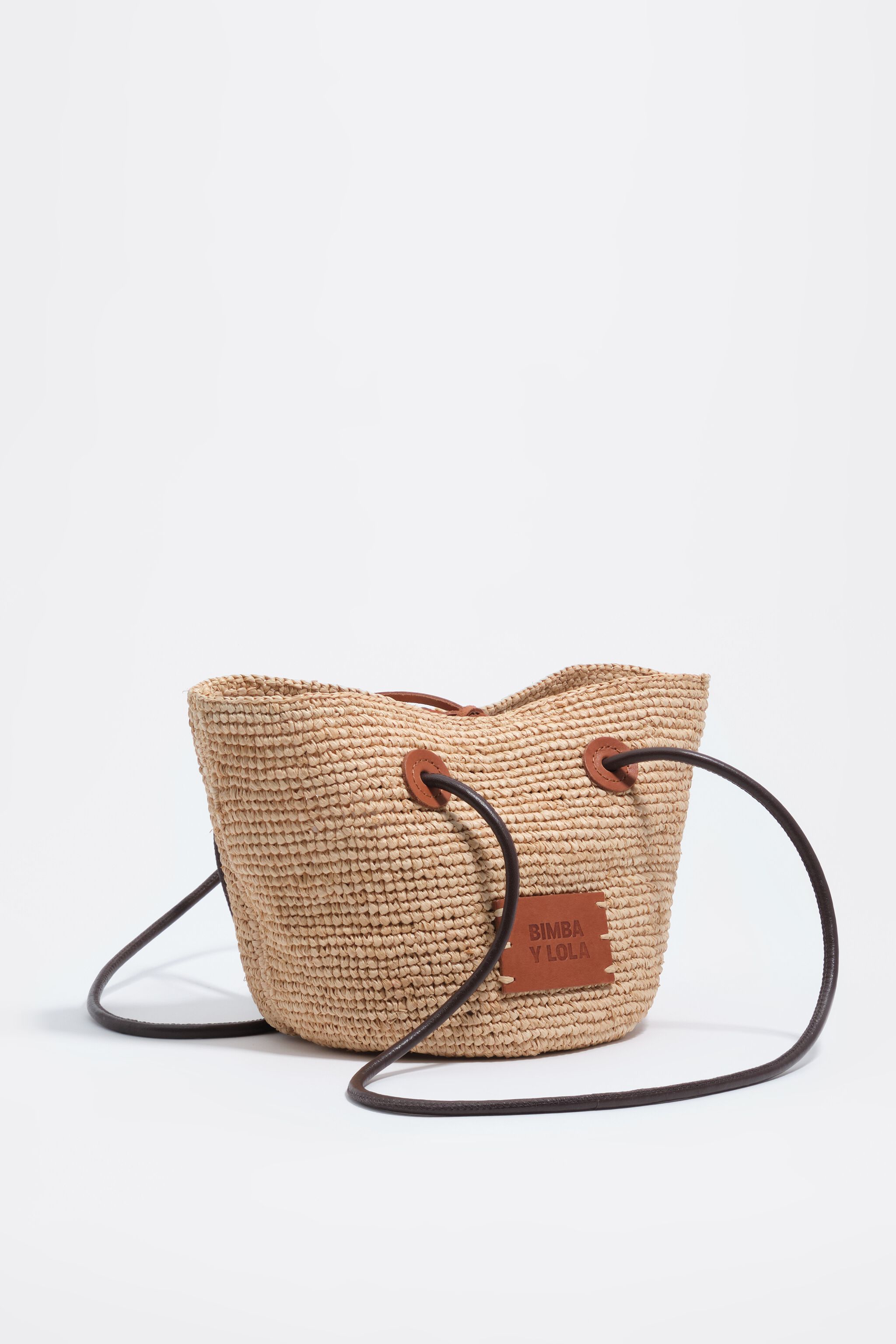 Bolso de cesta natural de rafia mediano