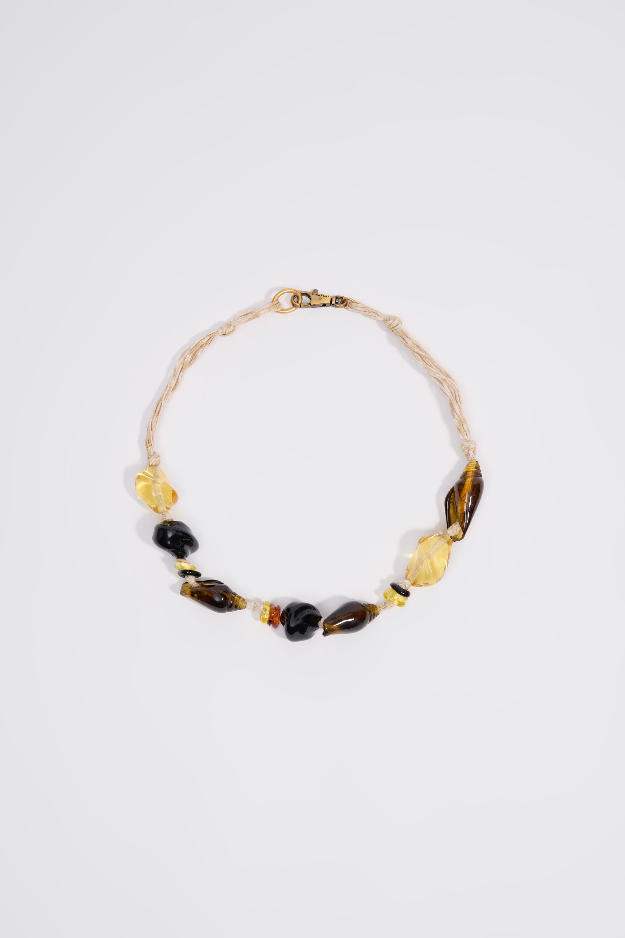 Collar de concha de resina ámbar