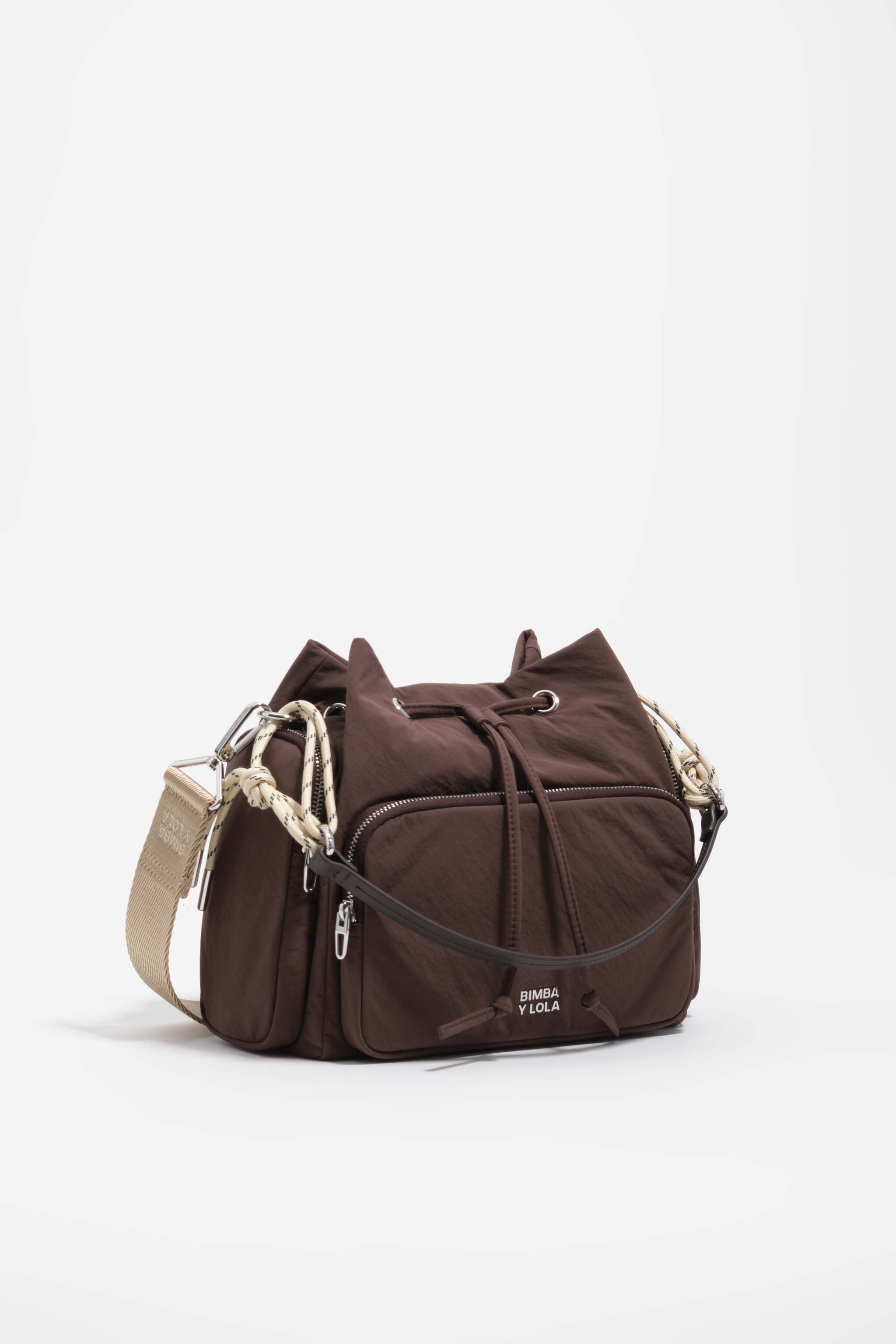 Bolso de bolsillo de nailon marrón oscuro medio