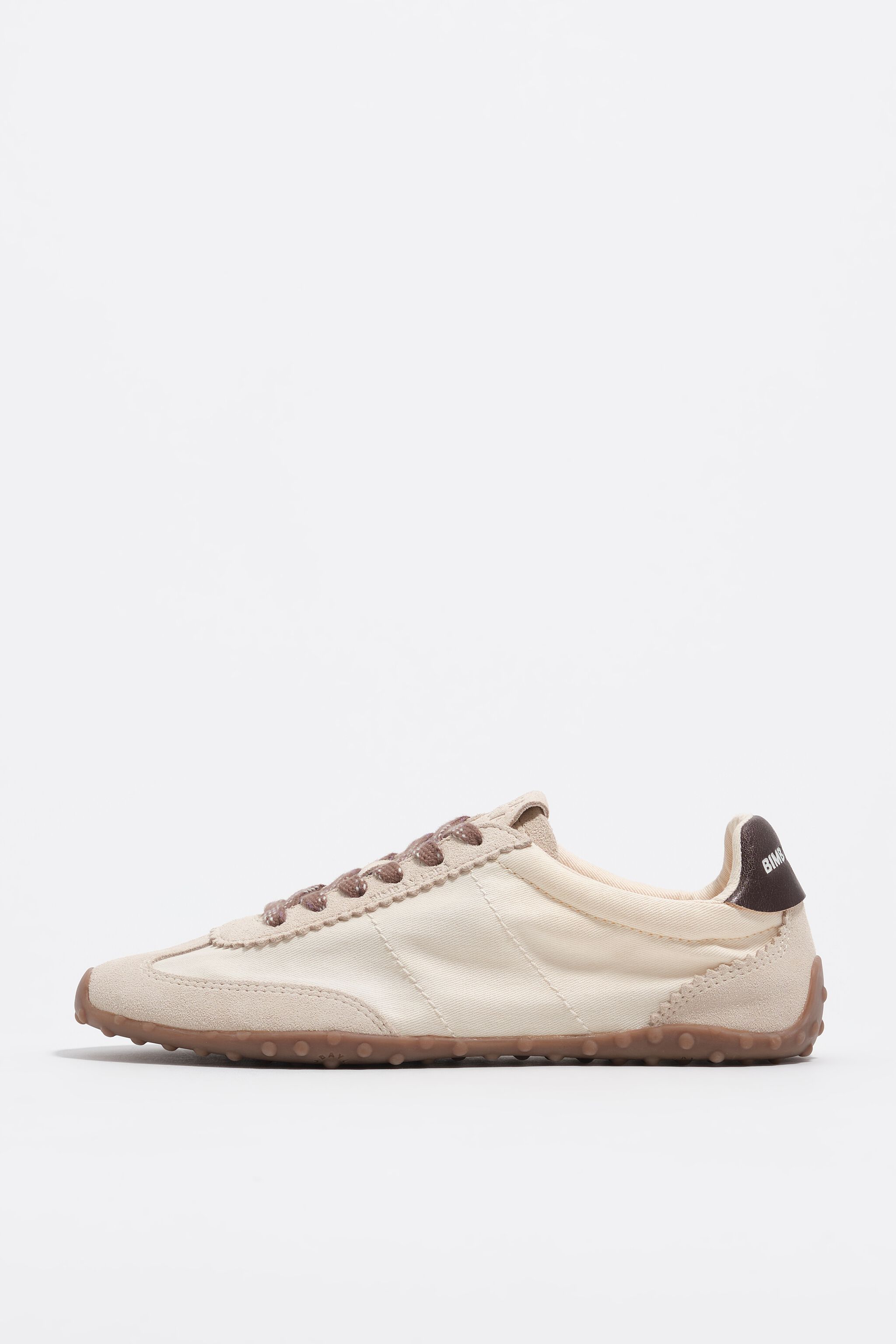 Zapatilla 13 29 de ante beige y tela
