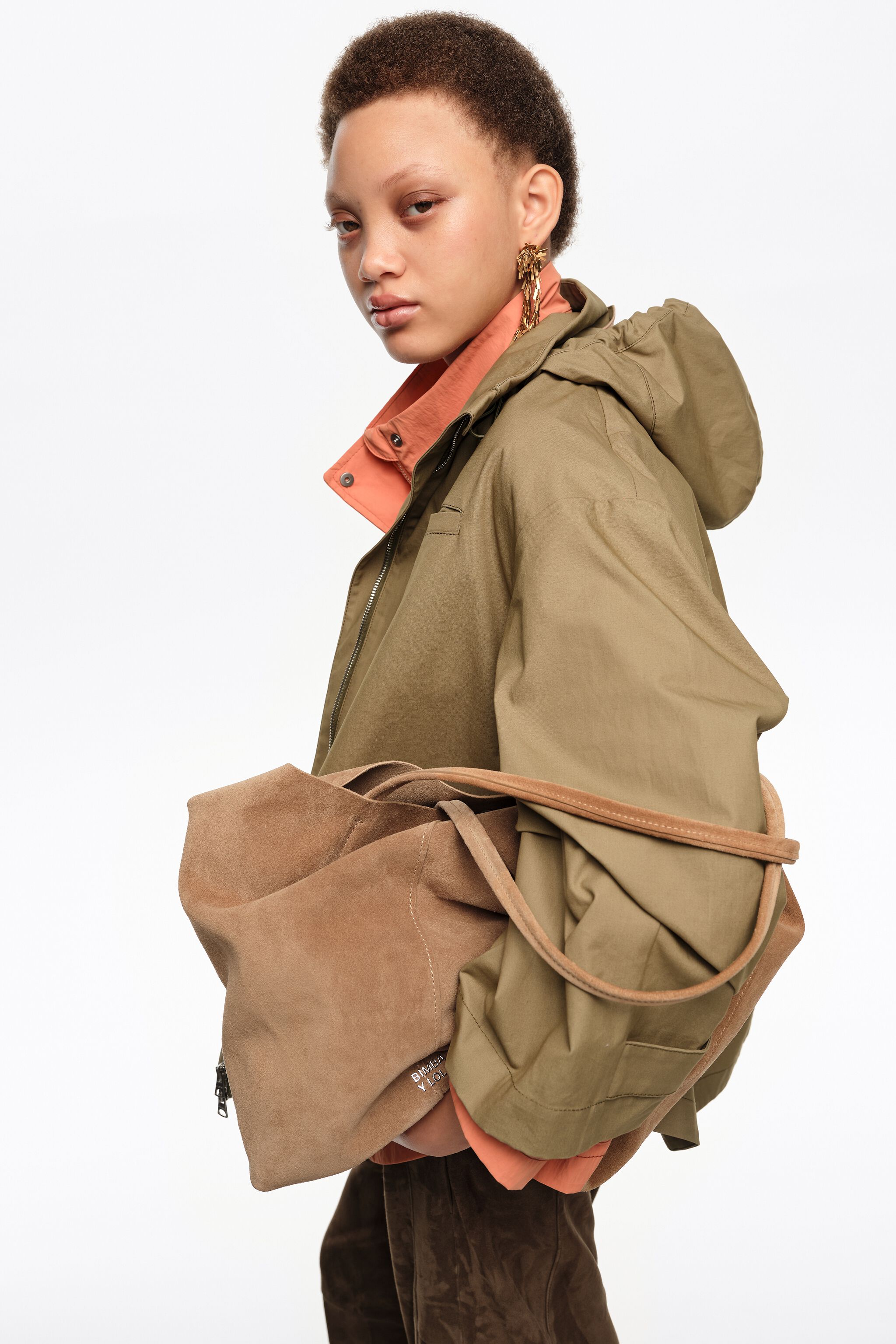 Bolso shopper de ante grande en color natural